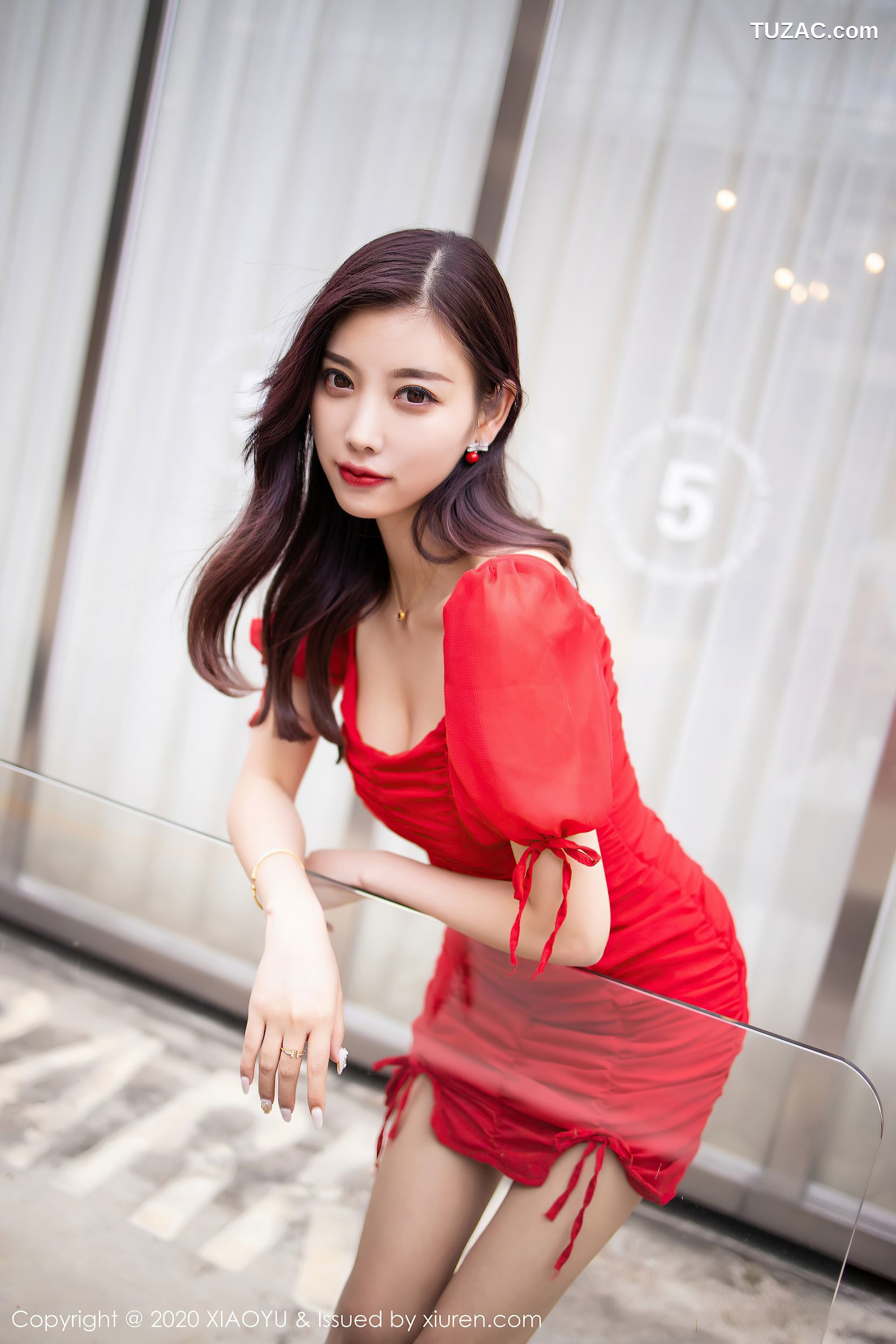 XiaoYu语画界-326-杨晨晨-《鲜艳的红裙街拍》-2020.07.15
