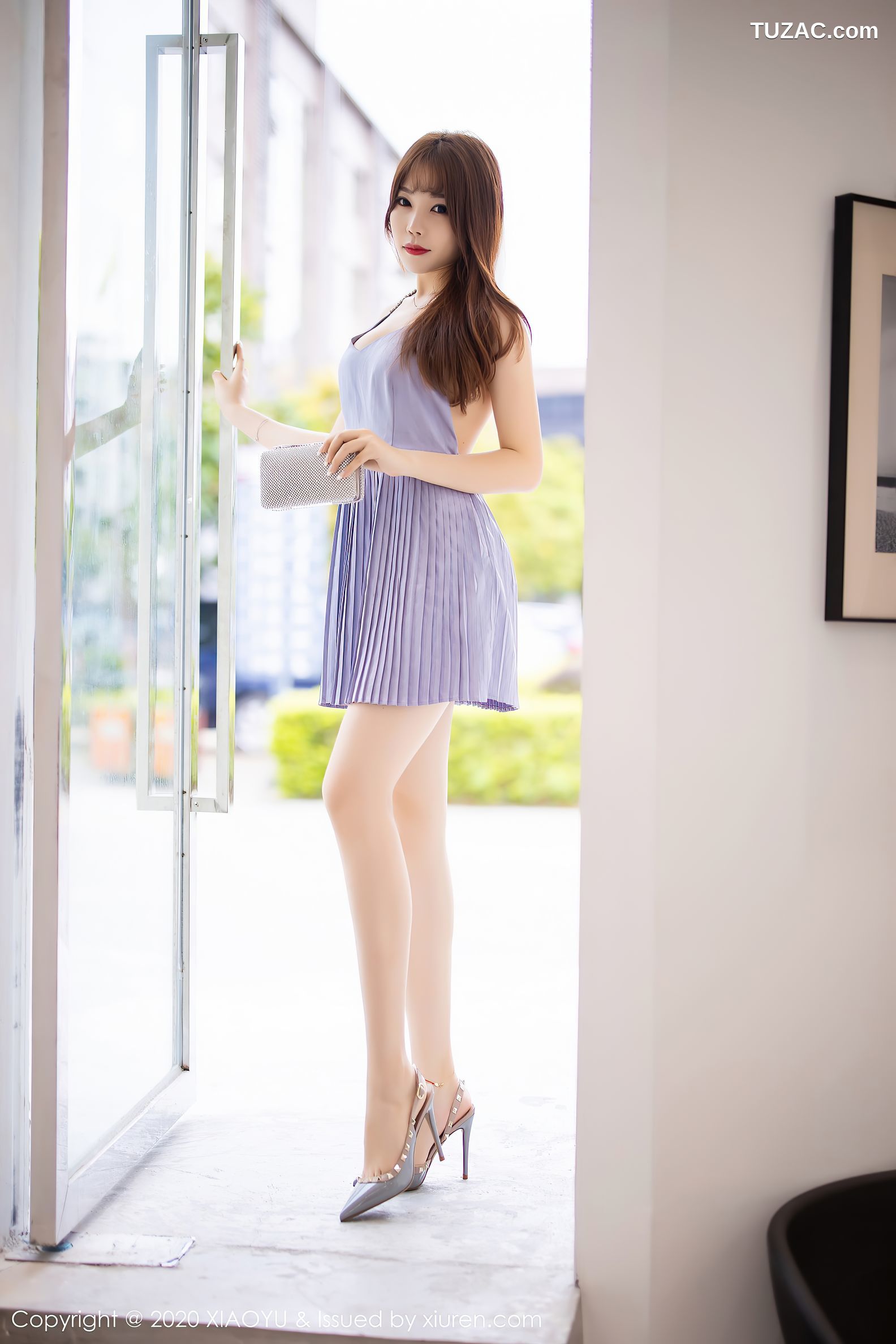 XiaoYu语画界-344-芝芝-《街拍短裙写真》-2020.08.10