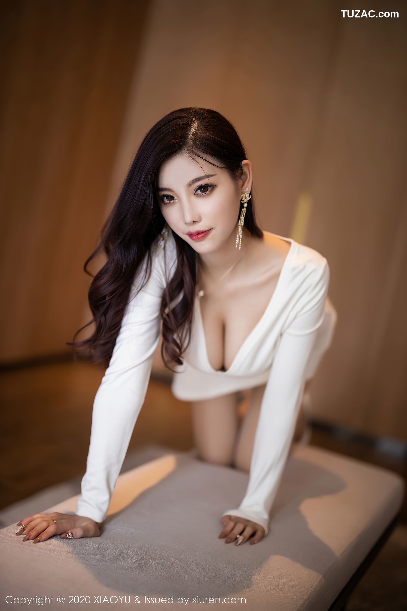 XiaoYu语画界-377-杨晨晨-《极致魅丝袜美腿丝丝入魂》-2020.09.25
