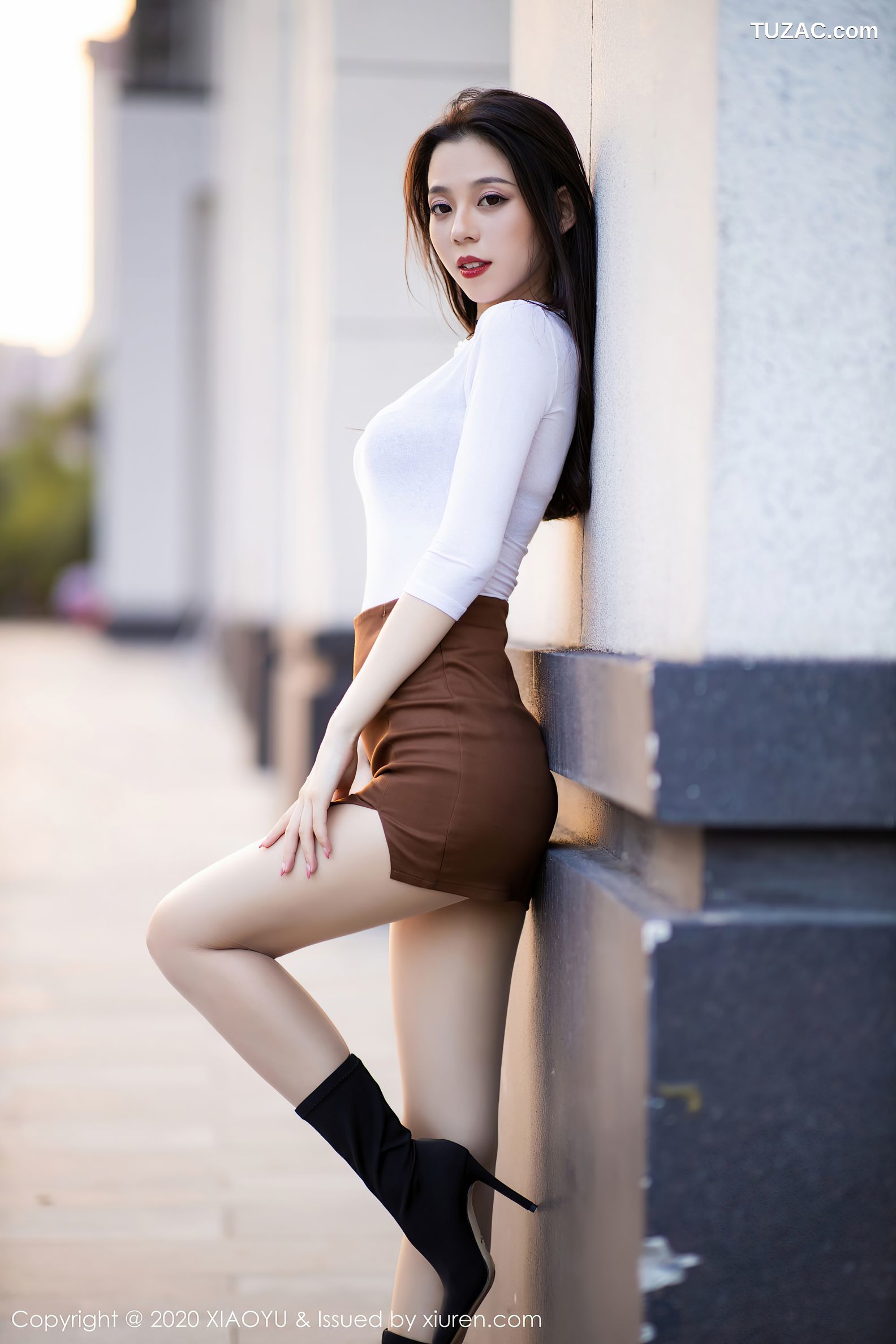 XiaoYu语画界-387-言沫-《时尚与靓丽户外车拍主题系列》-2020.10.15