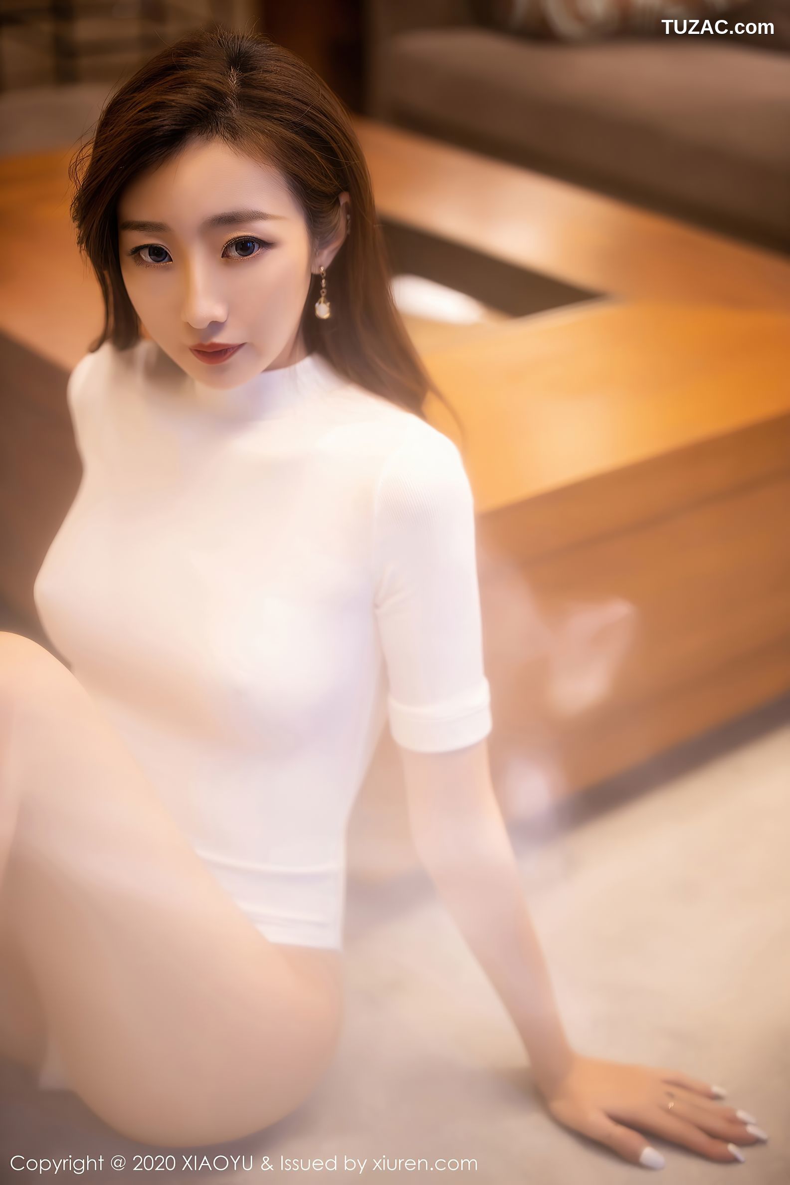 XiaoYu语画界-389-安琪Yee-《白色连体衣包裹曼妙有致娇躯》-2020.10.19