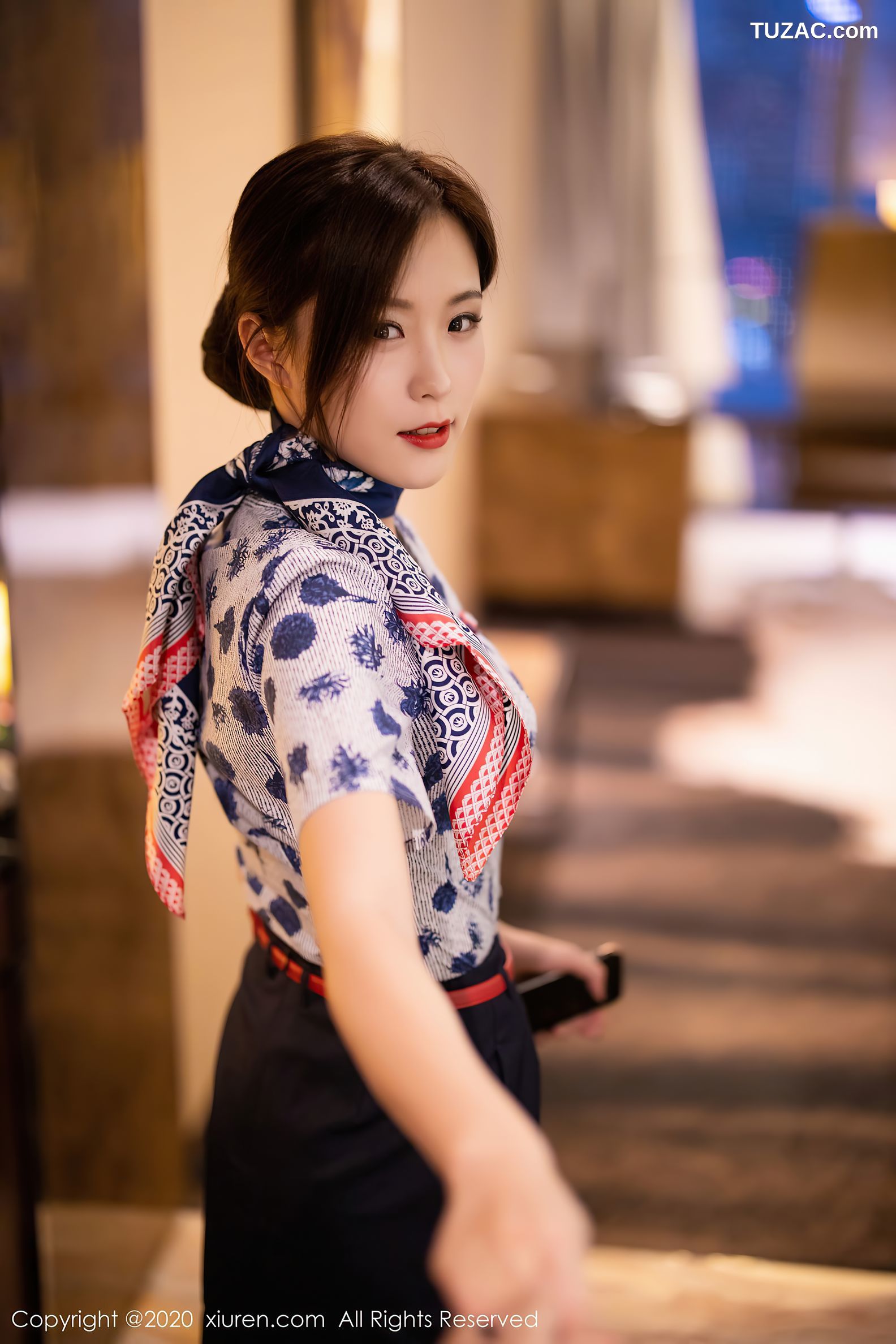 XiaoYu语画界-407-杨紫嫣-《黑丝美腿空乘制服系列》-2020.11.12