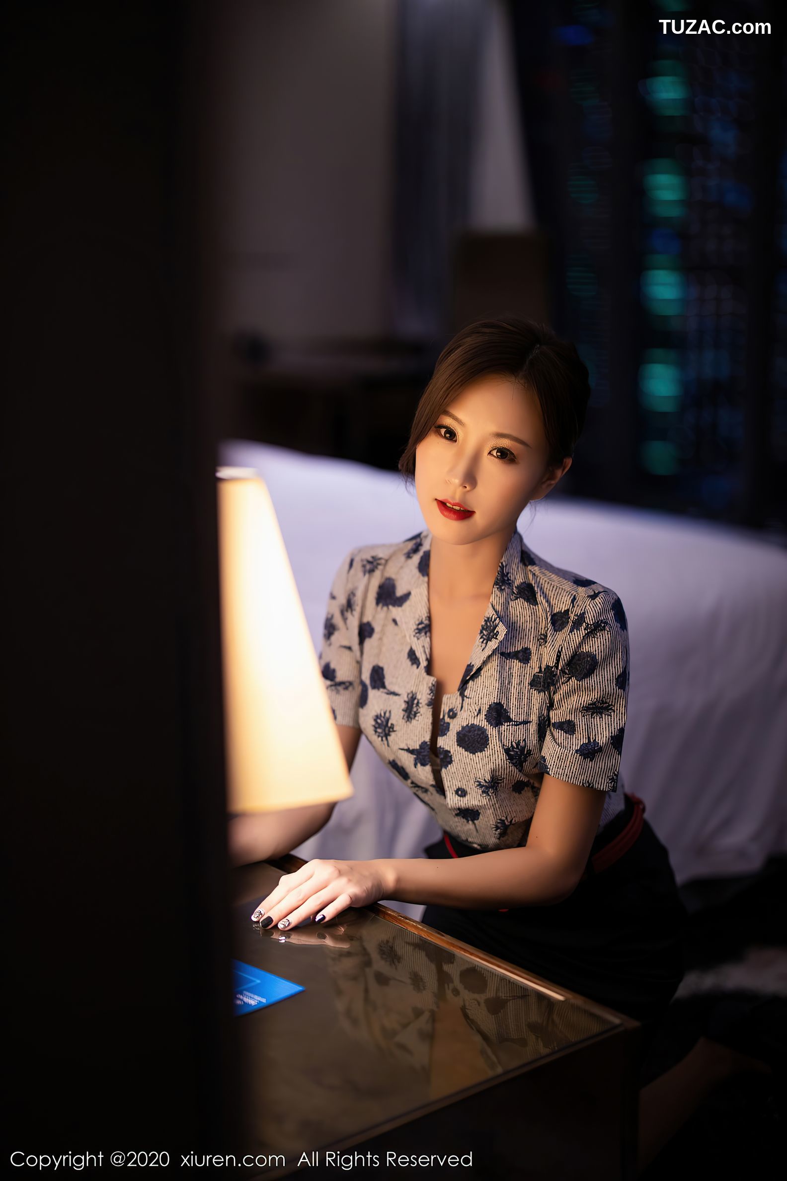 XiaoYu语画界-407-杨紫嫣-《黑丝美腿空乘制服系列》-2020.11.12