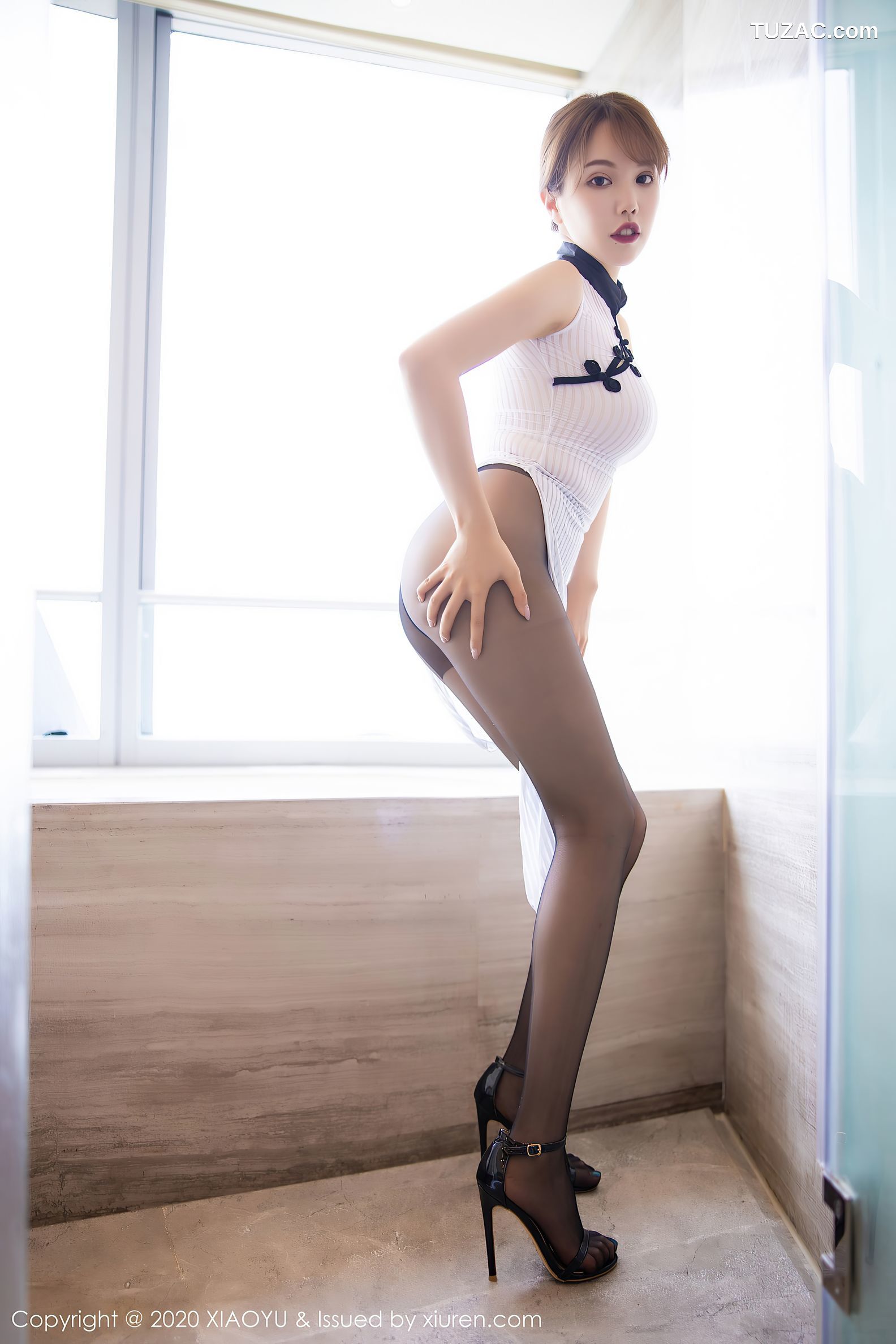 XiaoYu语画界-434-黄楽然-《高开衩的典雅礼裙与极致魅惑黑丝》-2020.12.21