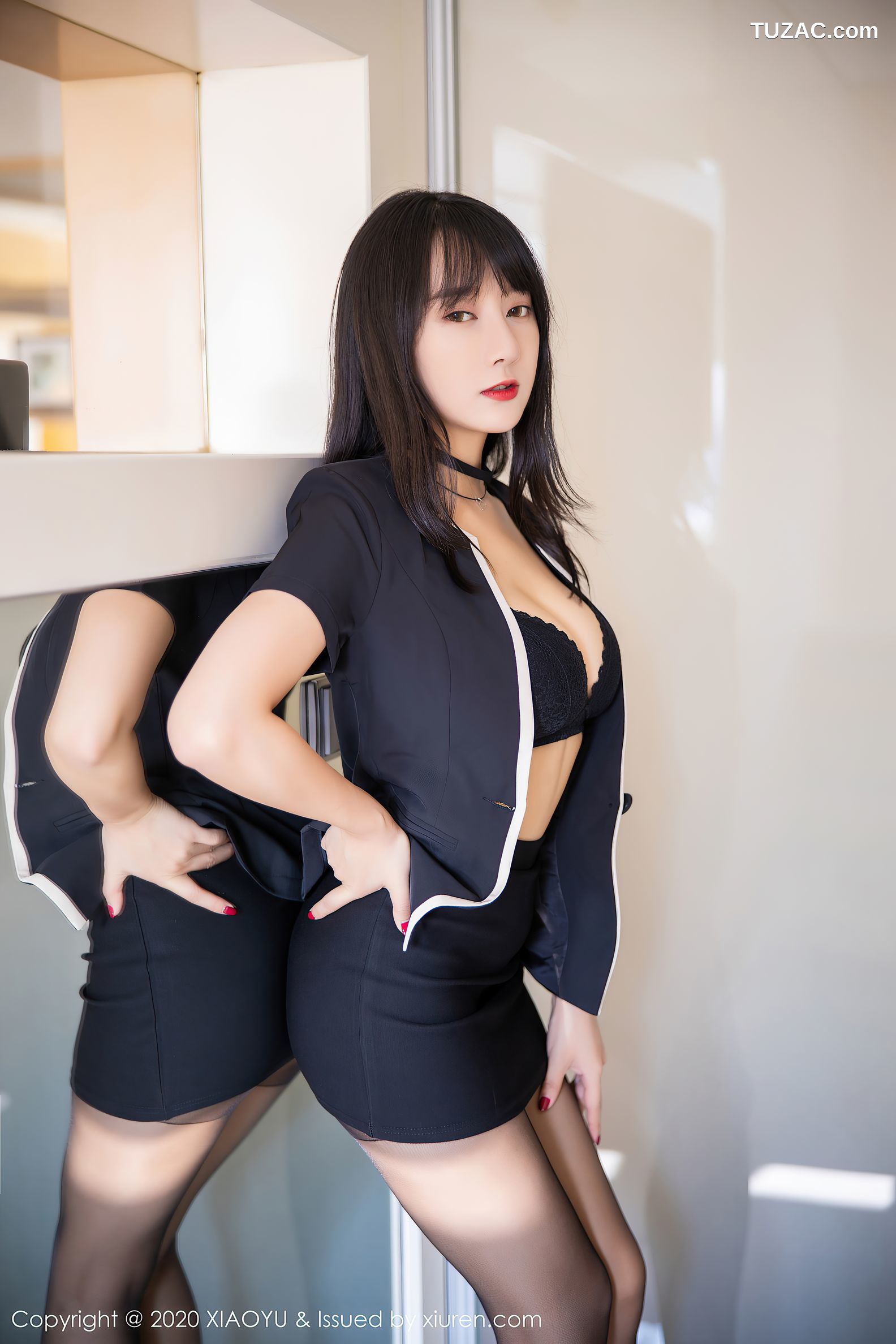 XiaoYu语画界-436-何嘉颖-《黑色的经典职场制服系列》-2020.12.23
