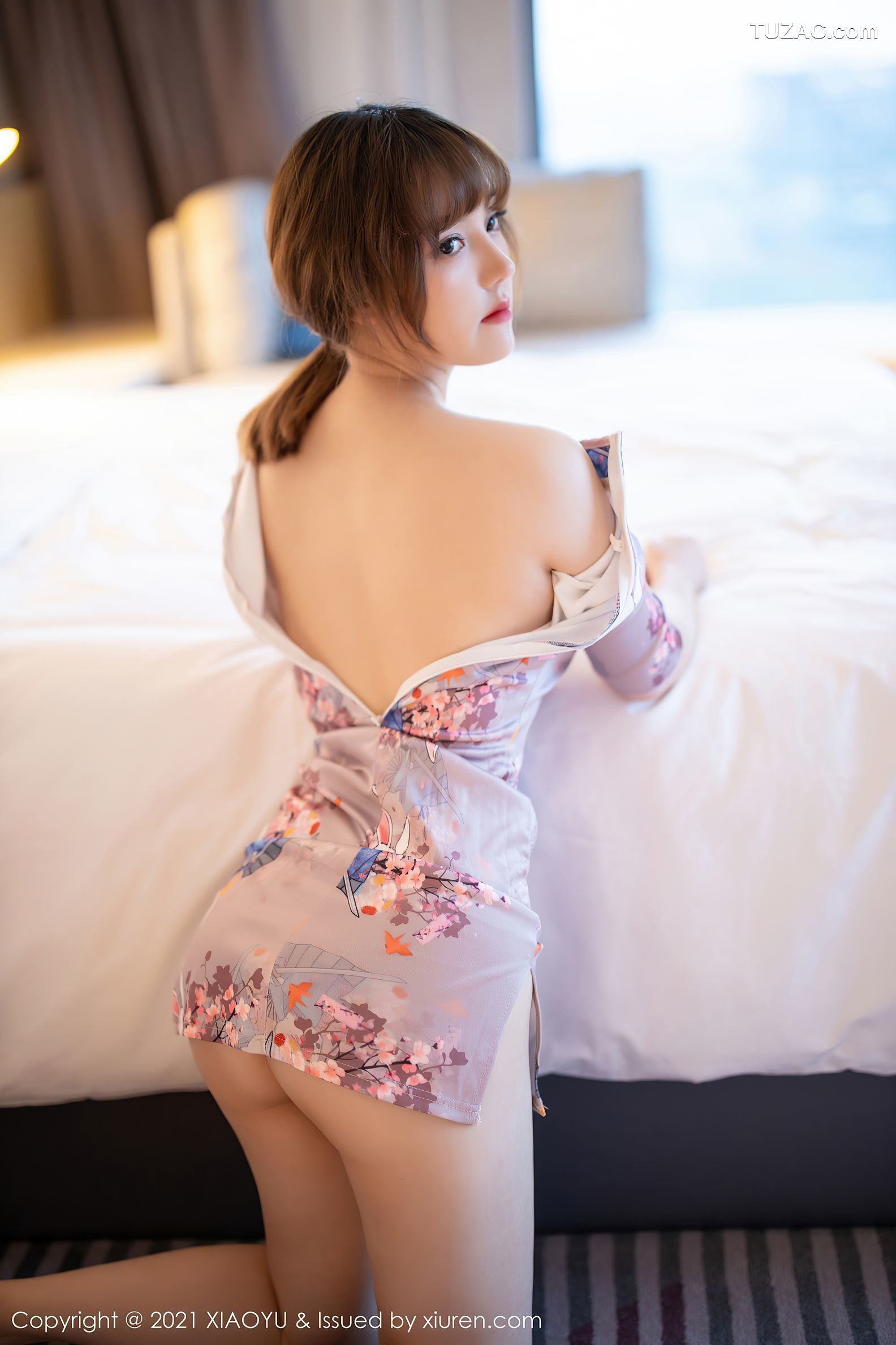 XiaoYu语画界-448-豆瓣酱-韵味旗袍豪乳翘臀-2021.01.11