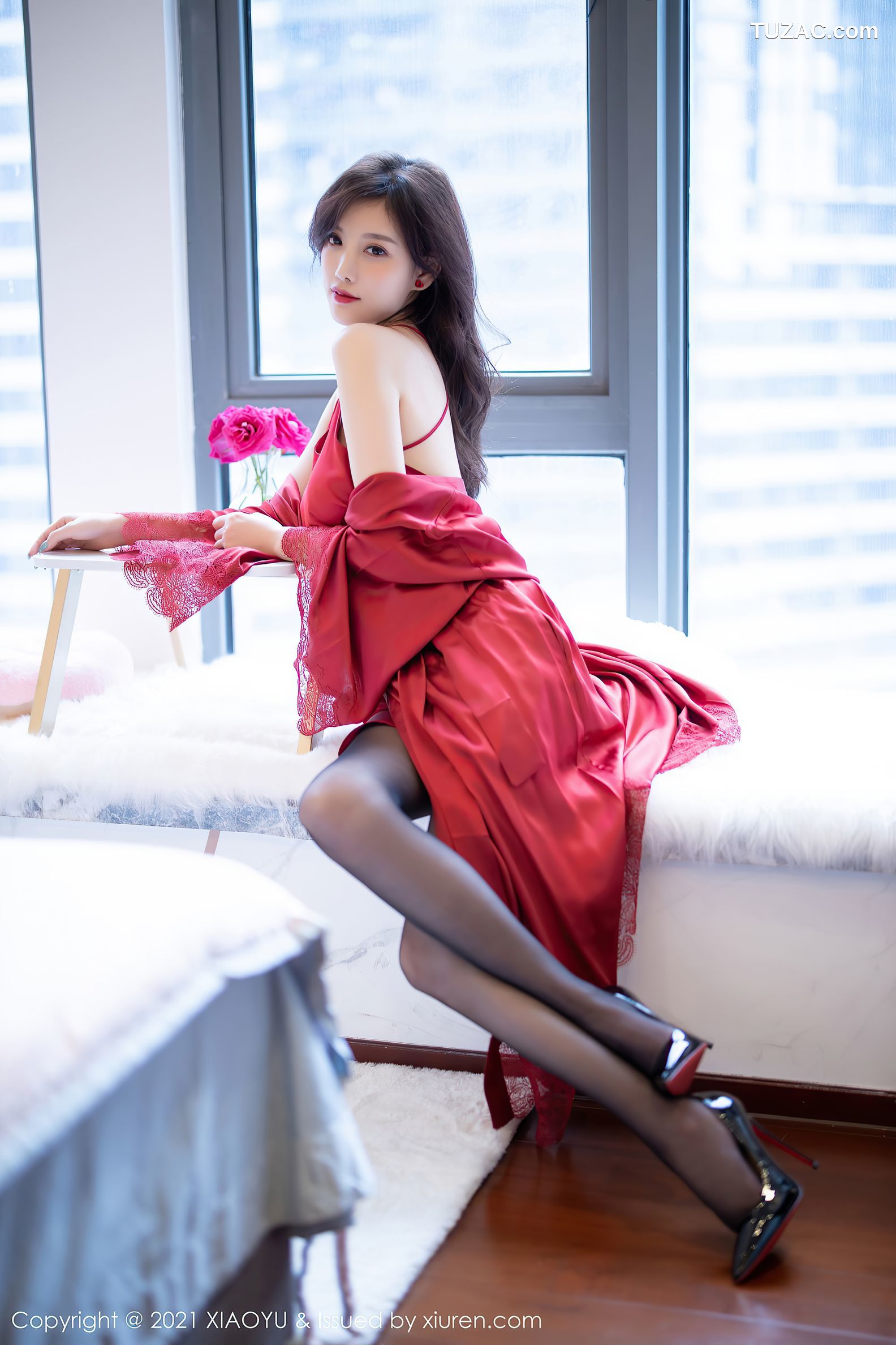 XiaoYu语画界-460-杨晨晨-红色蕾丝外衣黑丝-2021.01.27