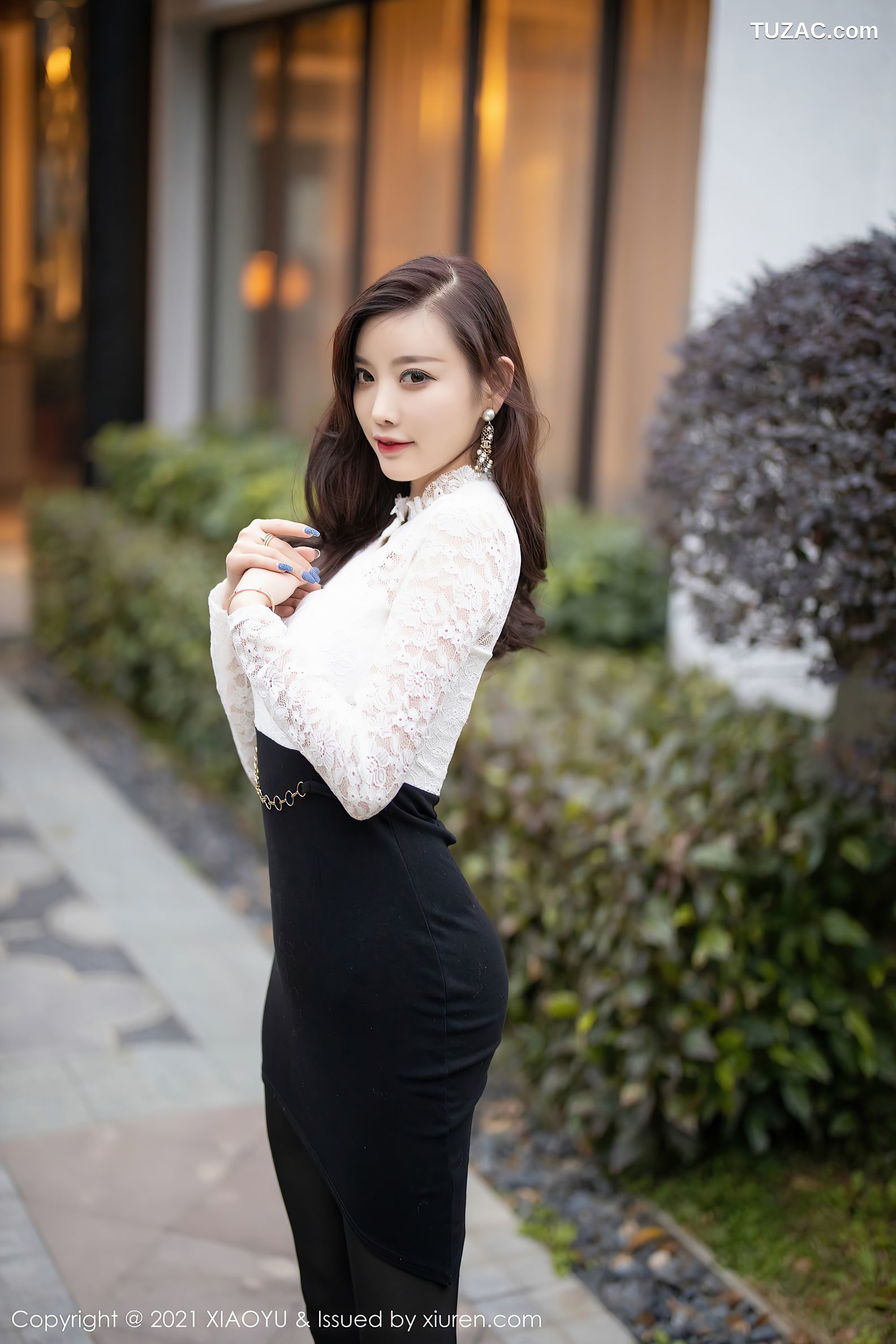 XiaoYu语画界-462-杨晨晨-厦门旅拍-黑白服饰黑丝-2021.01.29