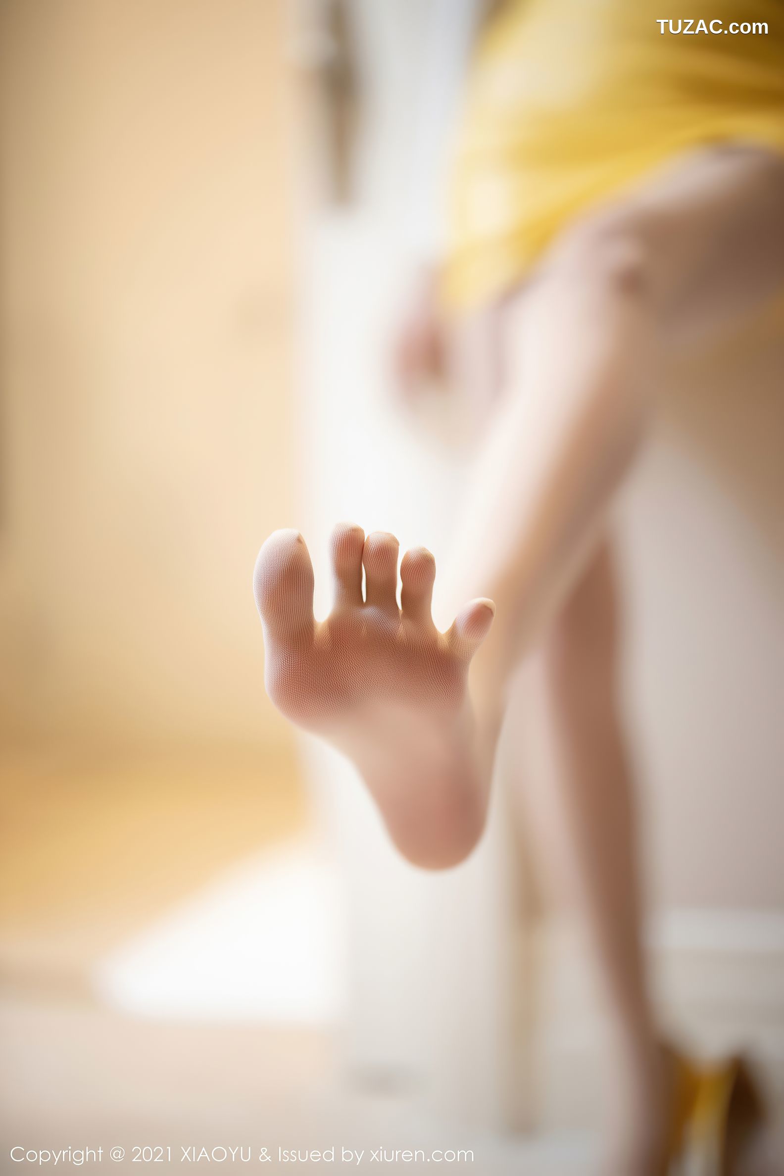 XiaoYu语画界-464-杨晨晨-成都旅拍-肉丝翘臀诱惑-2021.02.02