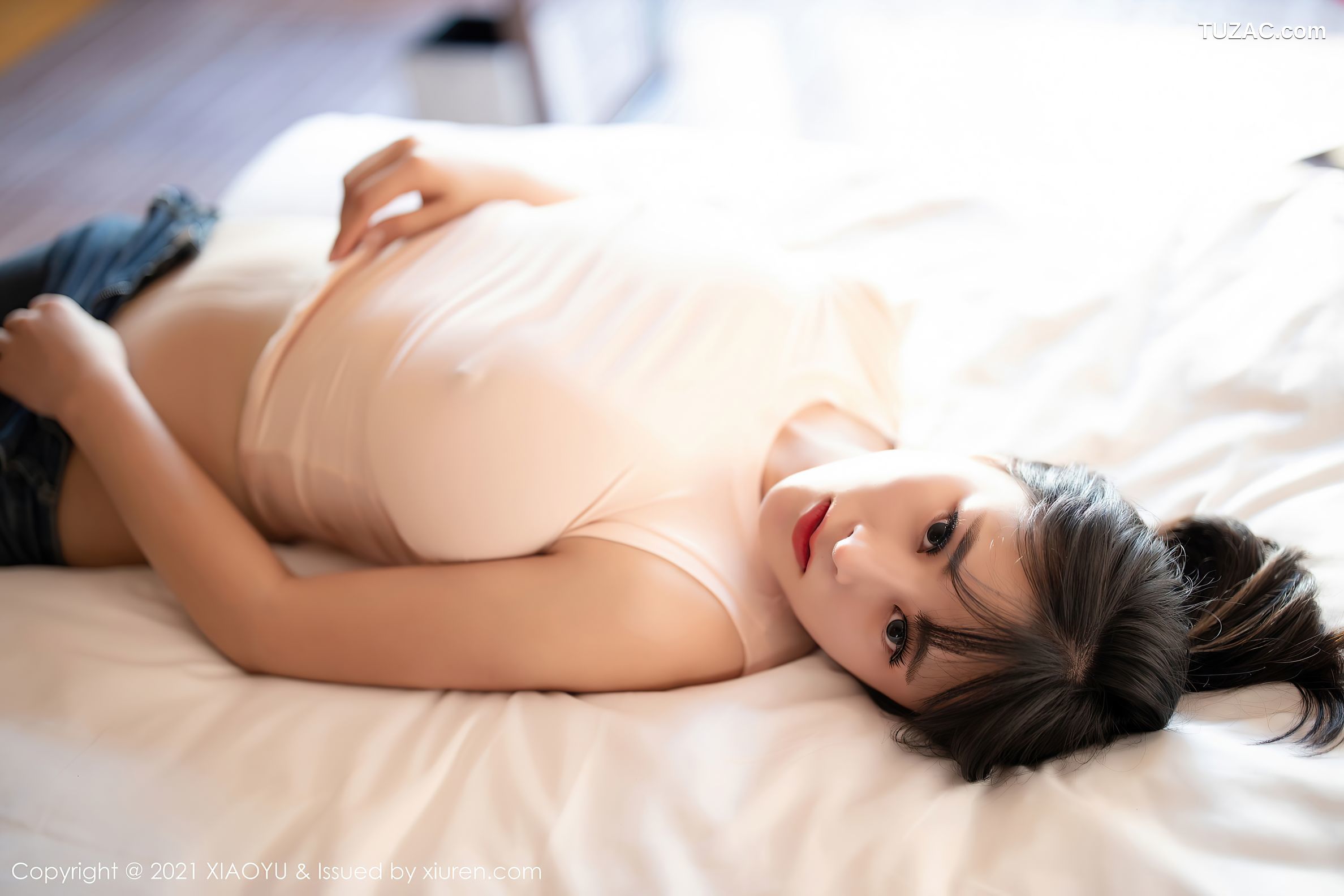 XiaoYu语画界-468-奈沐子-薄透视上衣真空激凸朦胧肉丝-2021.02.07