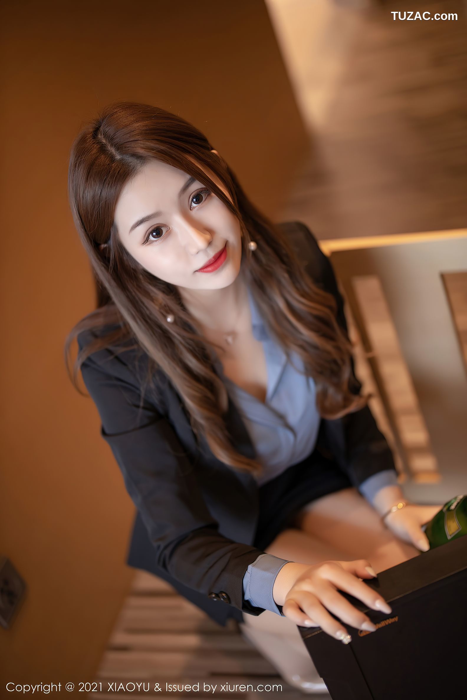 XiaoYu语画界-480-梦梵-职场ol制服黑短裙肉丝-2021.03.03