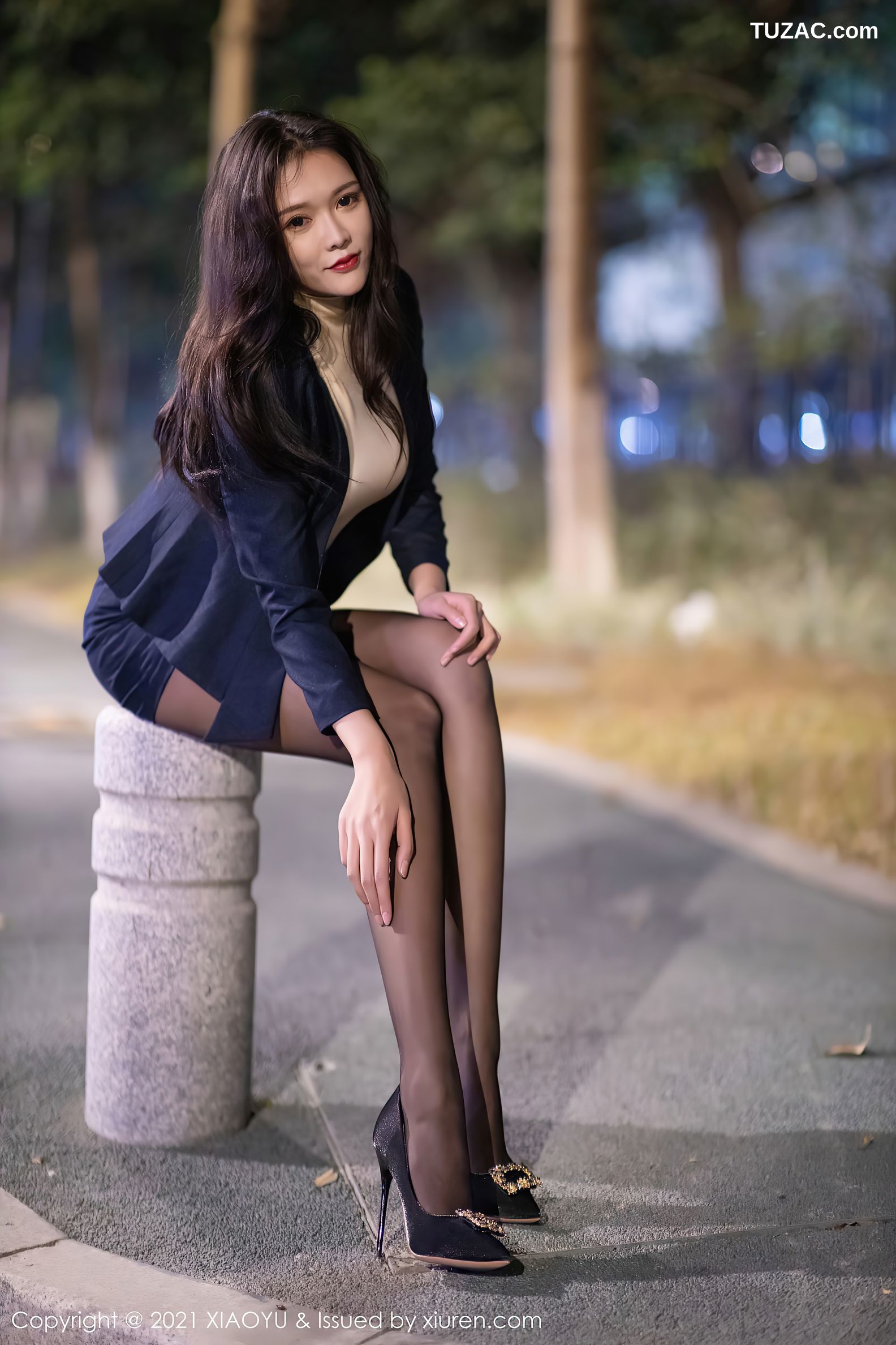 XiaoYu语画界-481-娜比-时尚外景车拍主题黑丝-2021.03.04