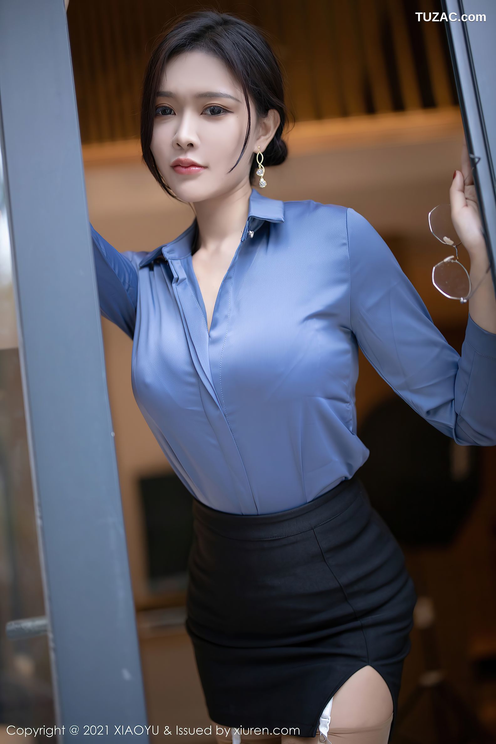 XiaoYu语画界-490-娜比-眼镜ol秘书制服蕾丝吊带袜-2021.03.17