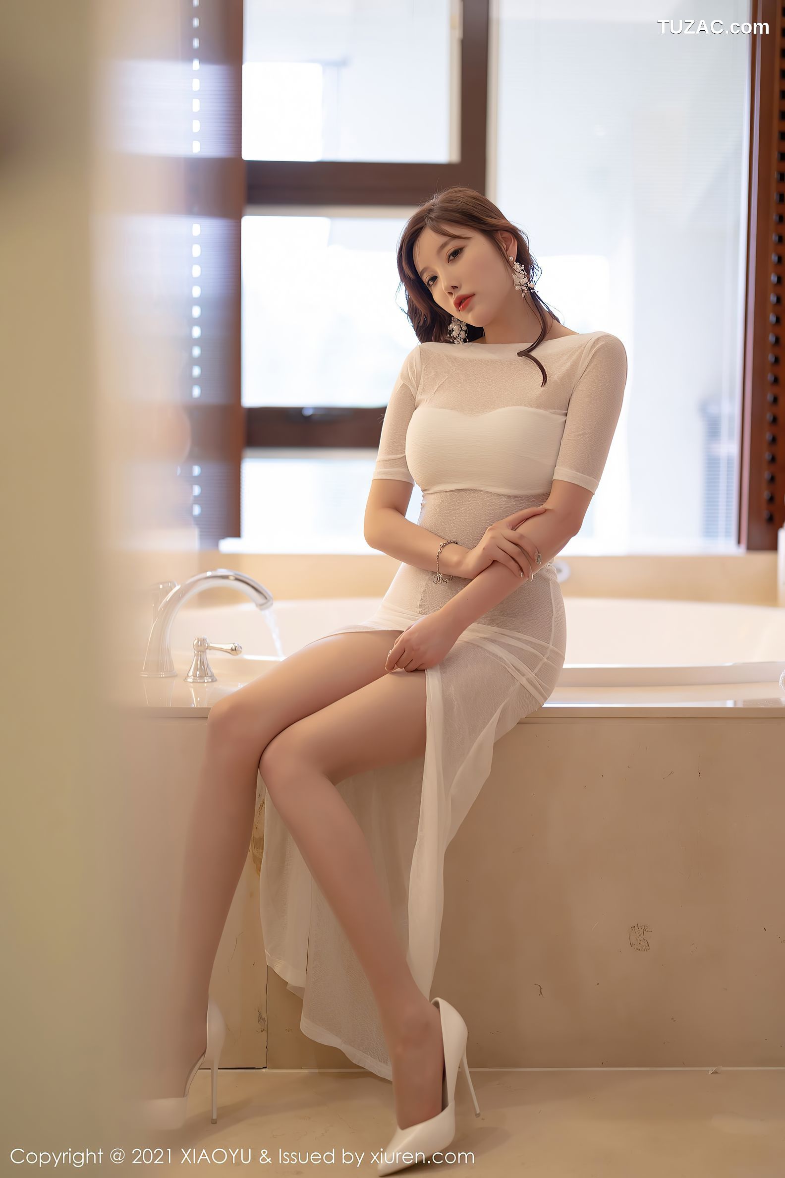 XiaoYu语画界-505-杨晨晨-厦门西双版纳旅拍-浴池透视薄纱-2021.04.09