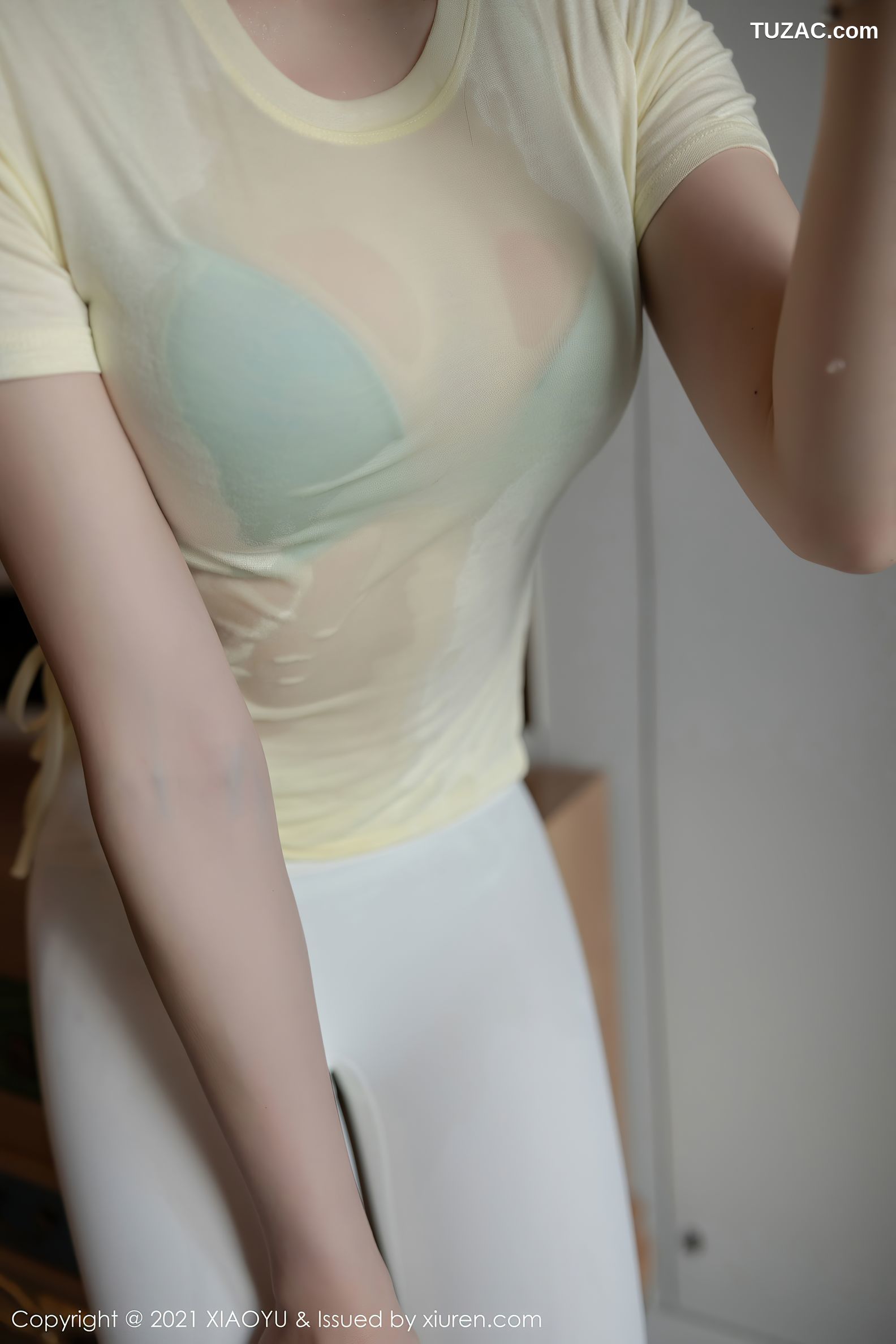 XiaoYu语画界-517-芝芝-白色紧身服饰-2021.04.27