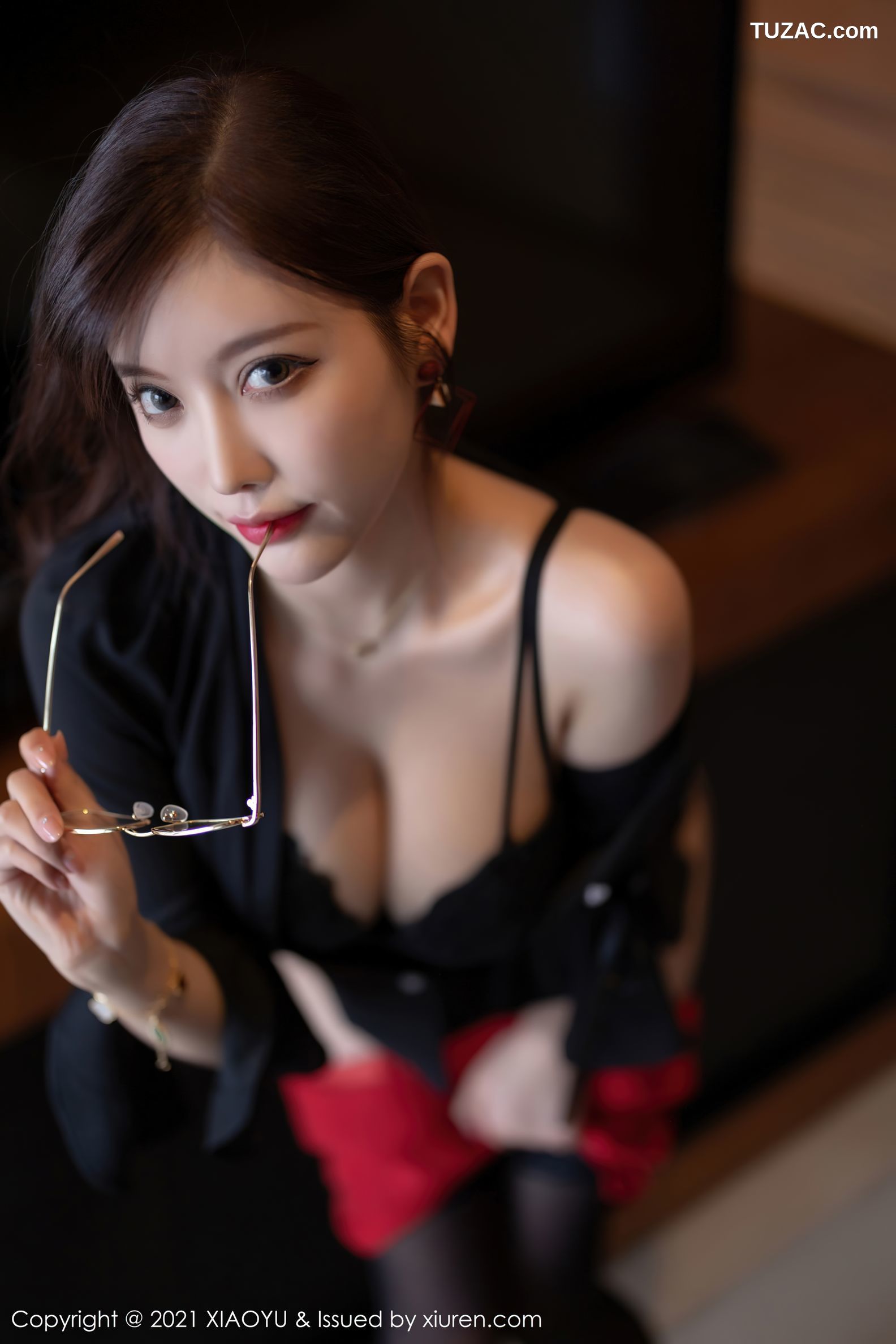 XiaoYu语画界-523-杨晨晨-青岛旅拍-豪乳翘臀完美诱惑-2021.05.08