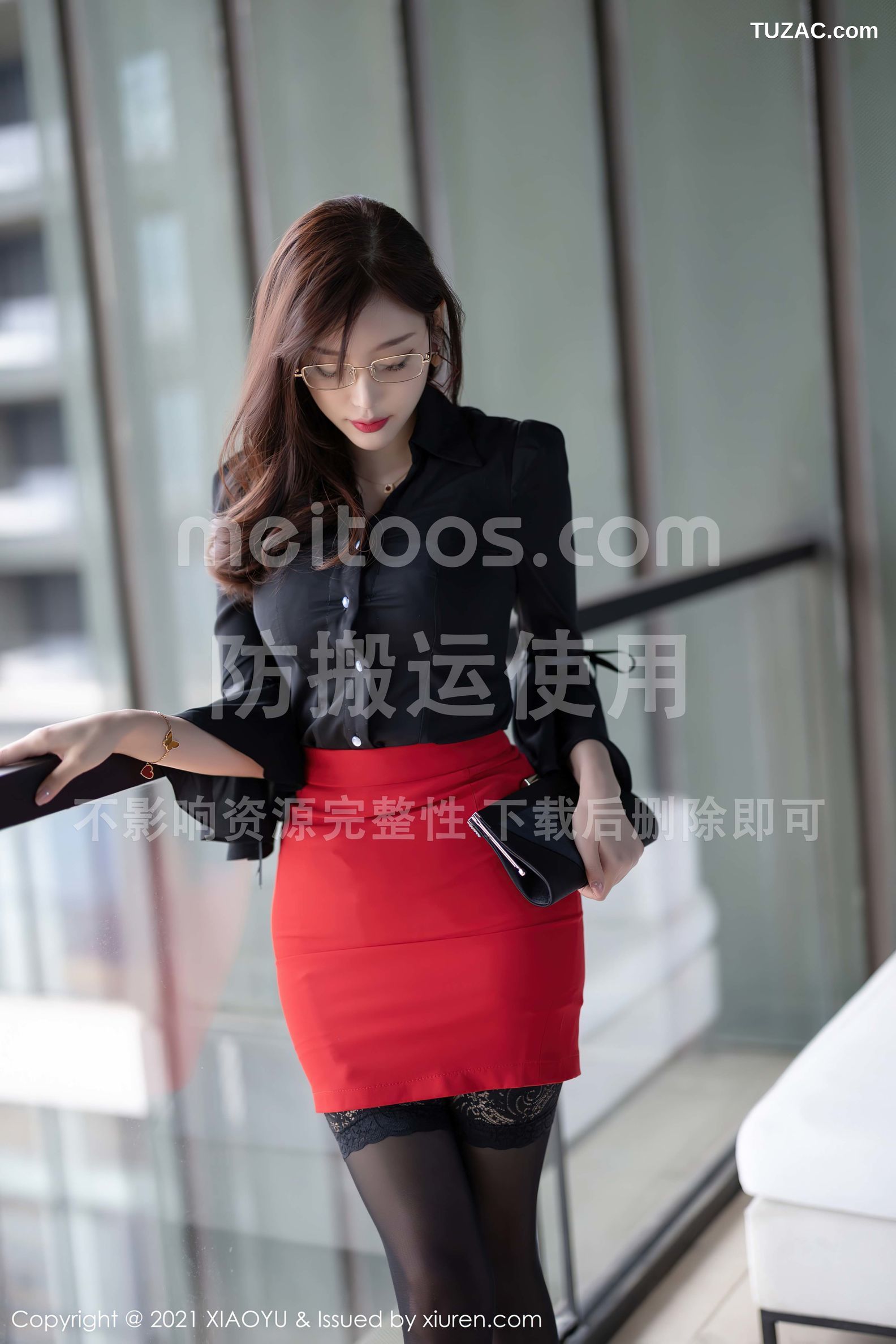 XiaoYu语画界-523-杨晨晨-青岛旅拍-豪乳翘臀完美诱惑-2021.05.08