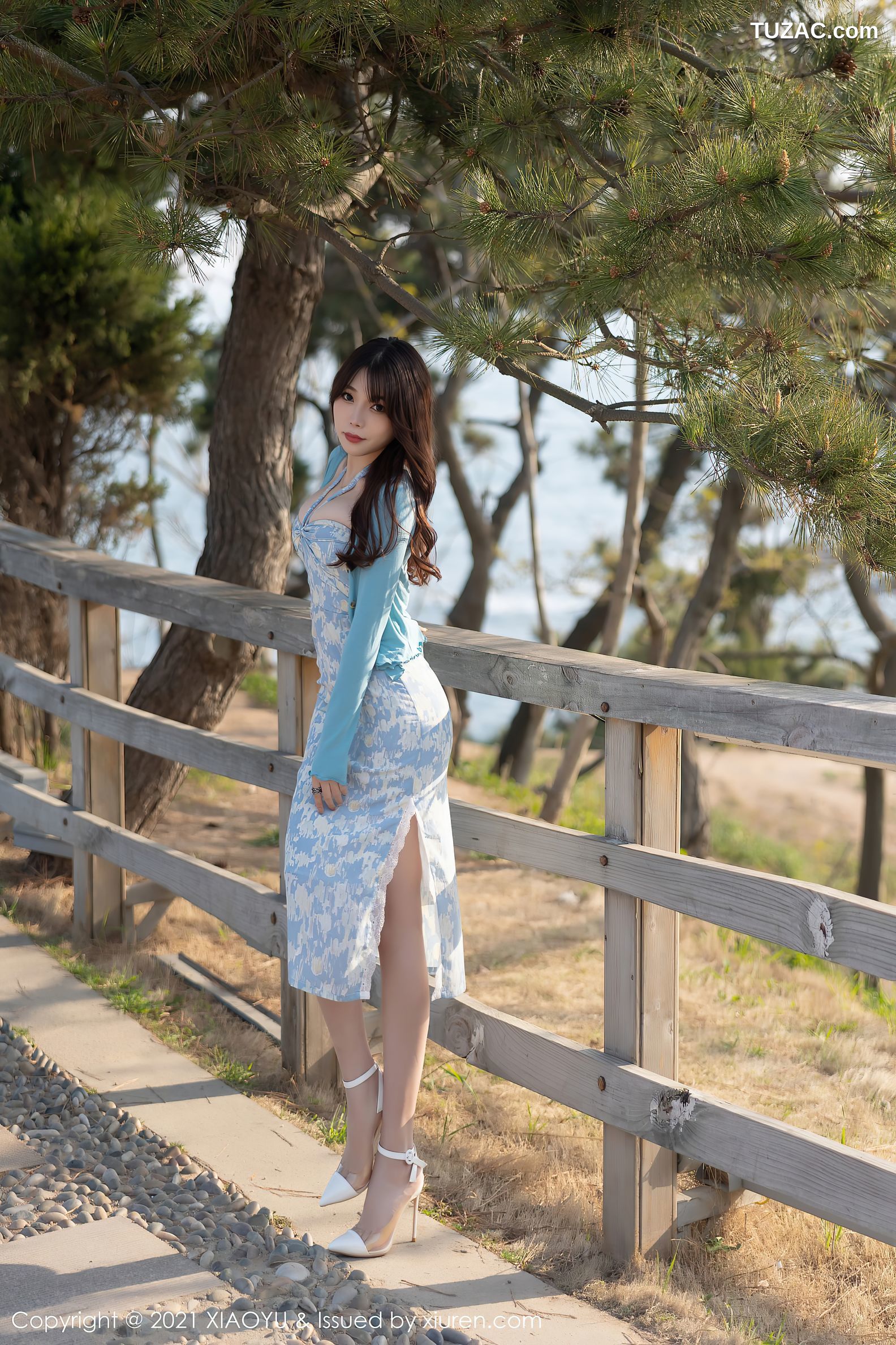 XiaoYu语画界-526-芝芝-青岛旅拍-性感内衣肉丝-2021.05.12