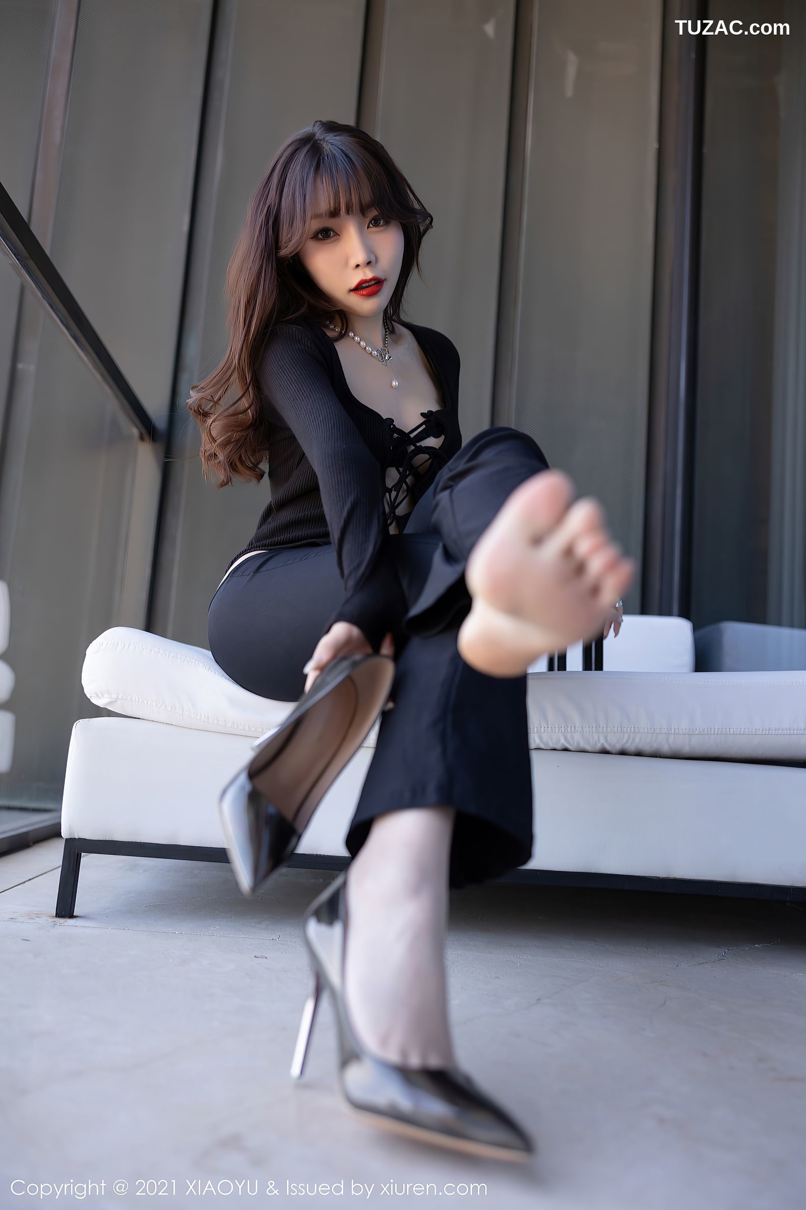 XiaoYu语画界-531-芝芝-青岛旅拍-镂空情趣内衣丁字裤-2021.05.19