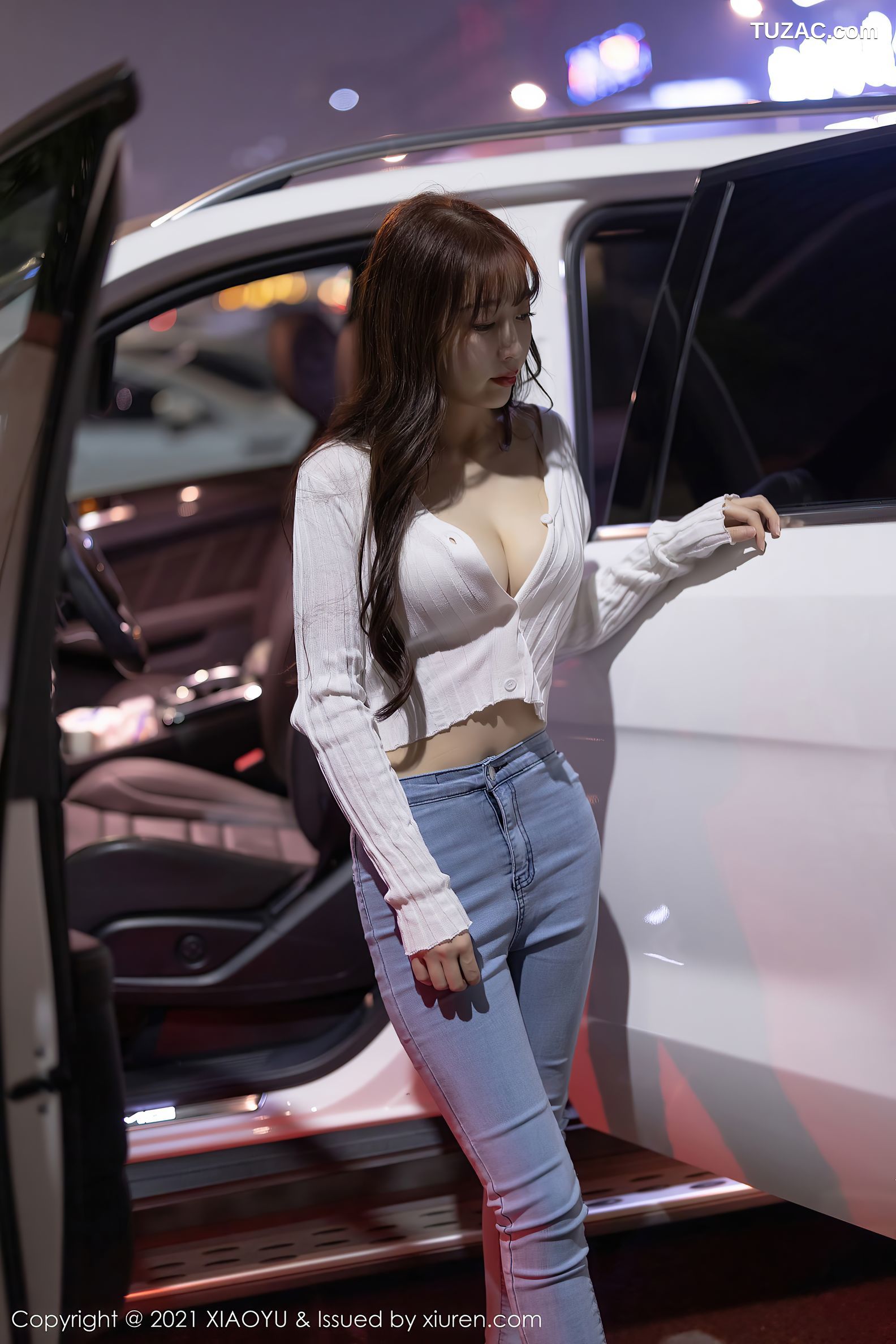 XiaoYu语画界-539-林星阑-户外牛仔裤街拍-香车内完美身材诱惑-2021.05.31