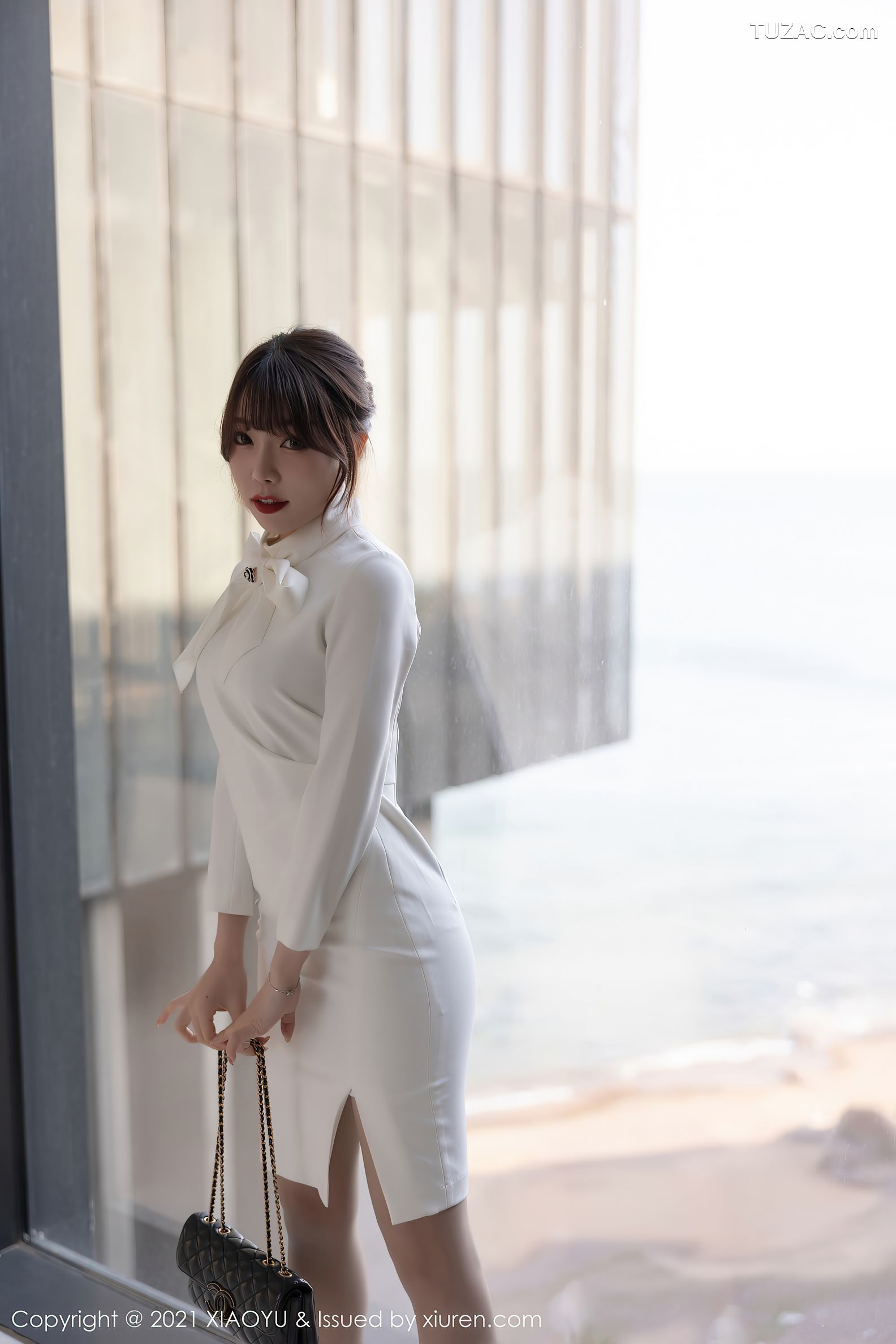 XiaoYu语画界-544-芝芝-青岛旅拍-典雅制服连身裙-2021.06.07