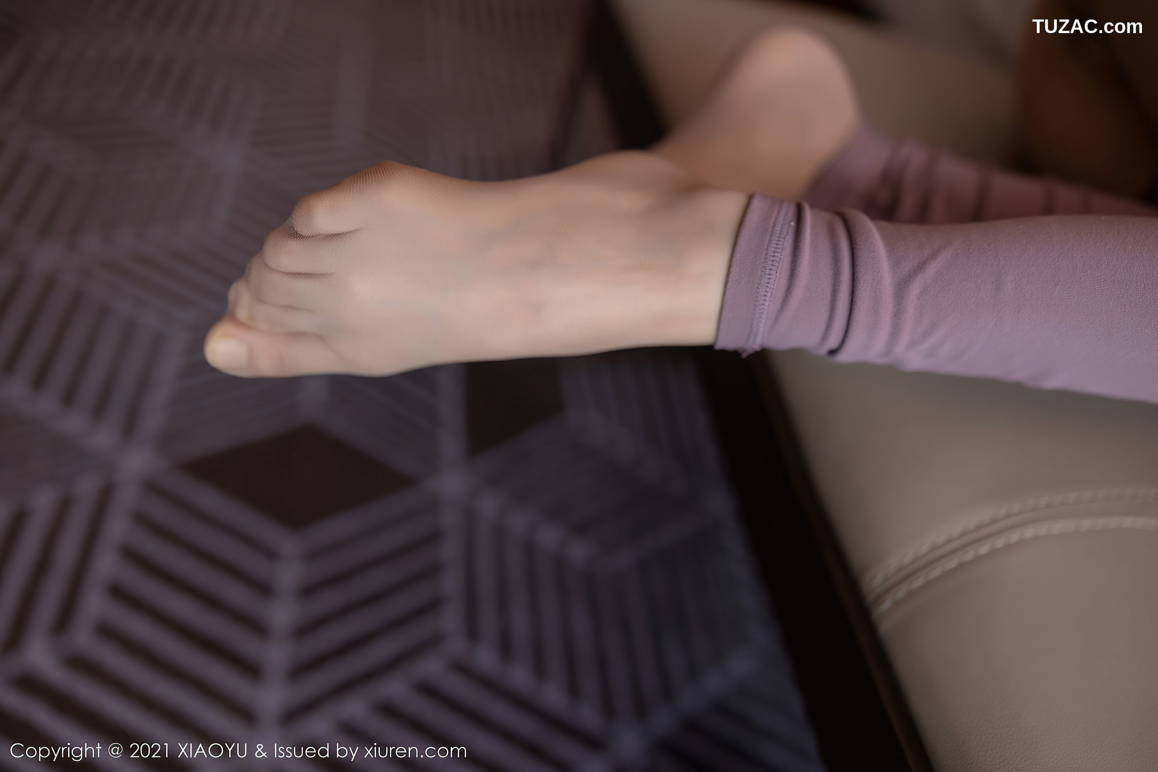 XiaoYu语画界-547-豆瓣酱-肉丝裤袜翘臀诱惑-2021.06.10