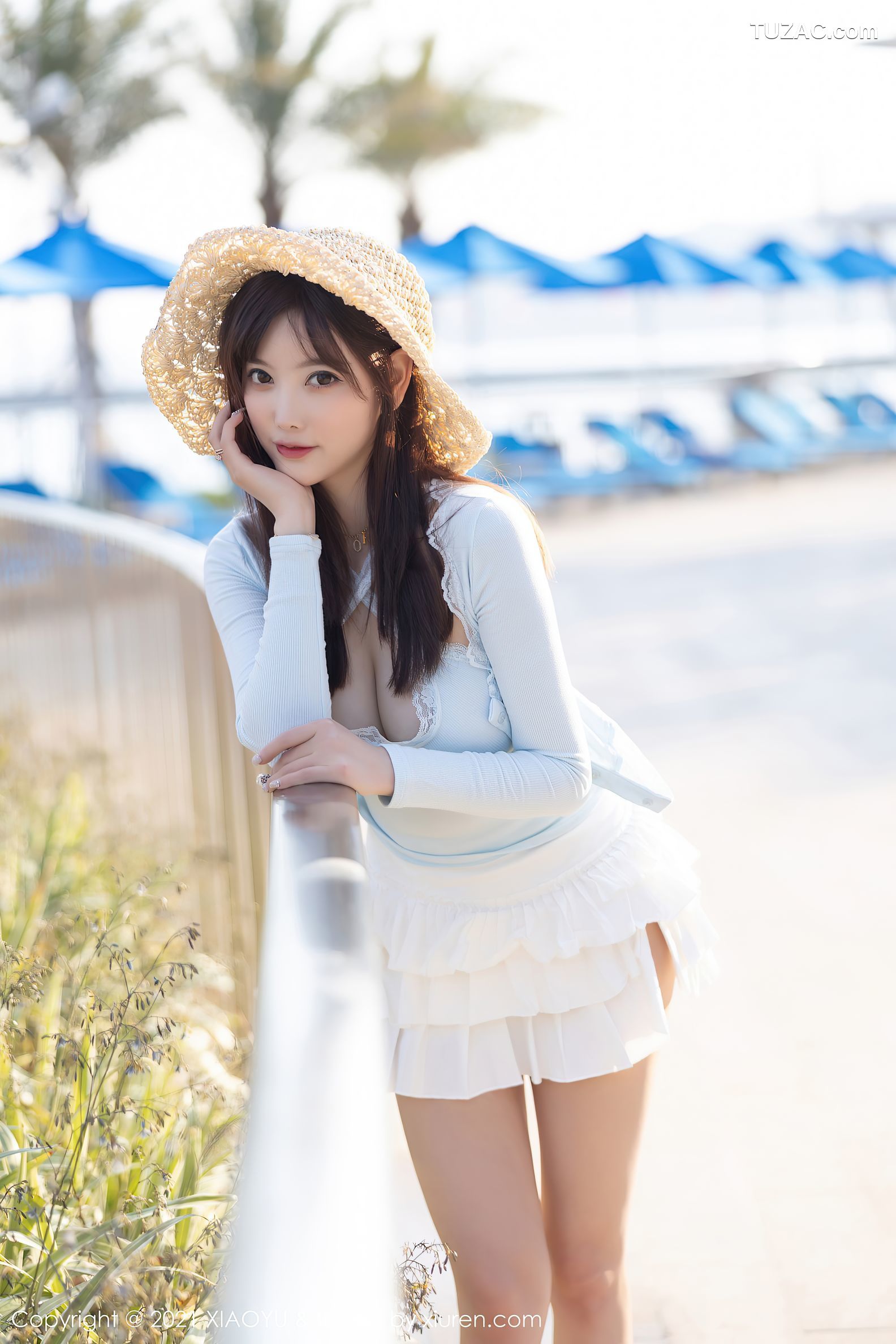 XiaoYu语画界-562-杨晨晨-海边沙滩性感低胸服饰超短裙-2021.07.02