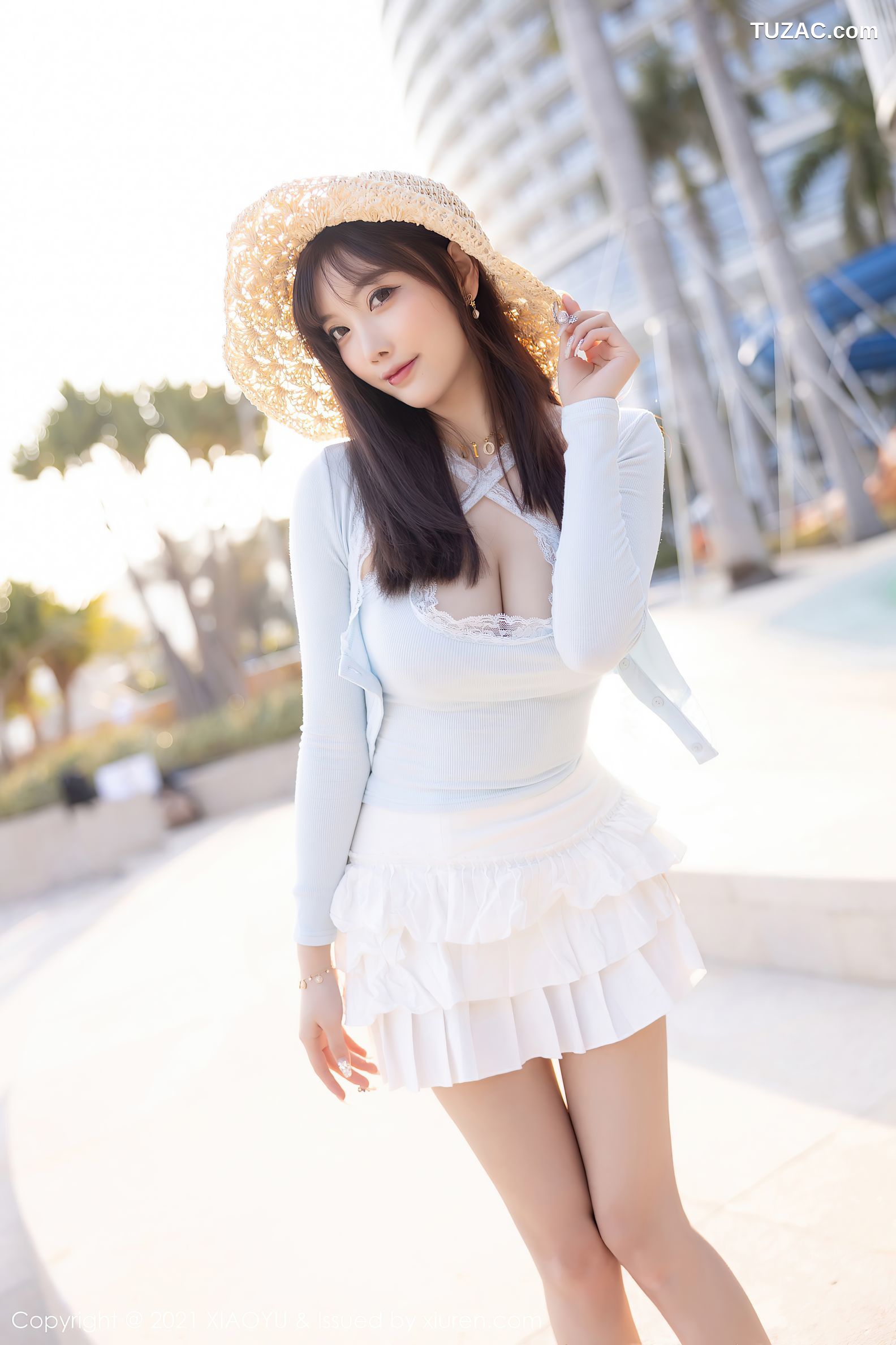 XiaoYu语画界-562-杨晨晨-海边沙滩性感低胸服饰超短裙-2021.07.02