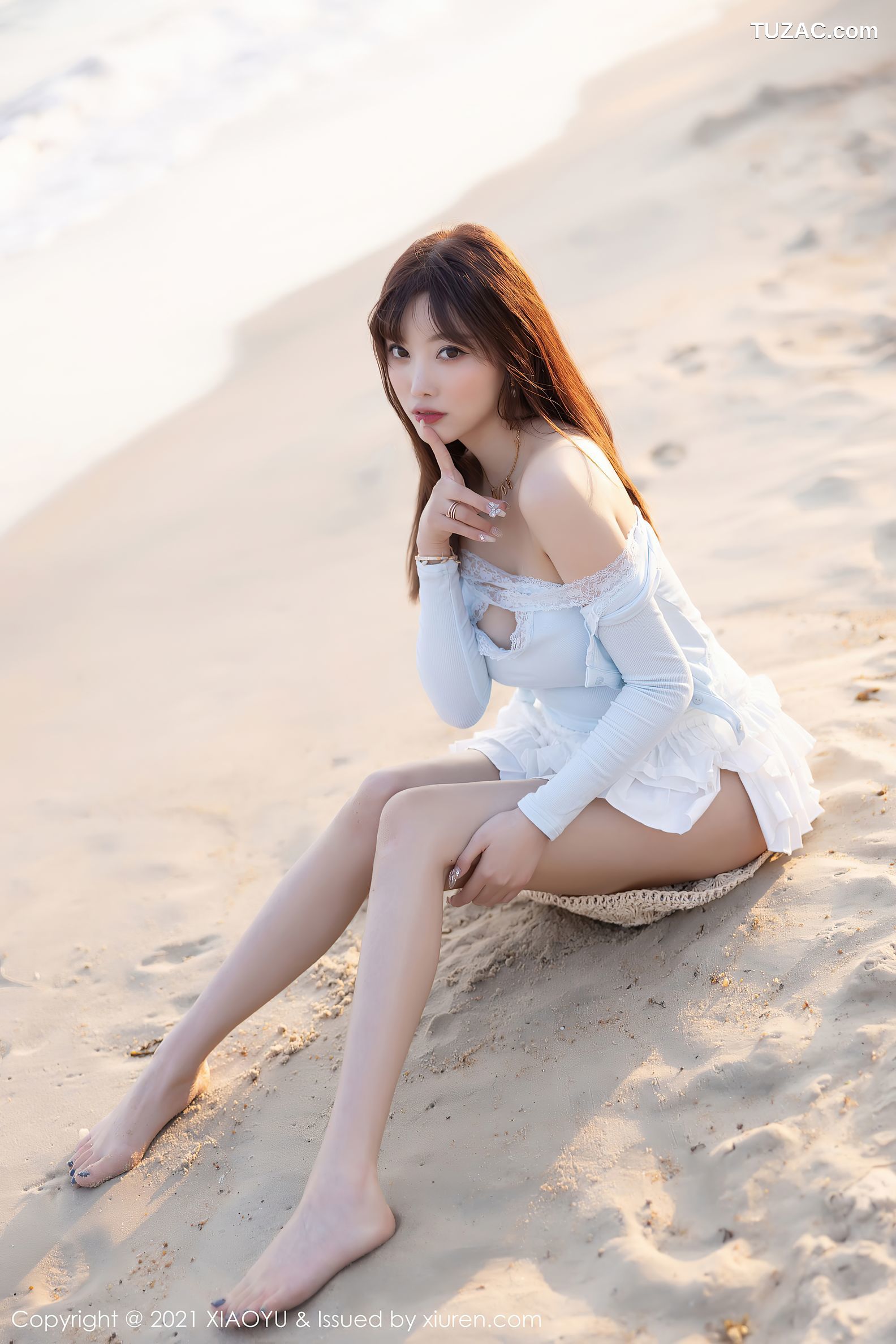 XiaoYu语画界-562-杨晨晨-海边沙滩性感低胸服饰超短裙-2021.07.02