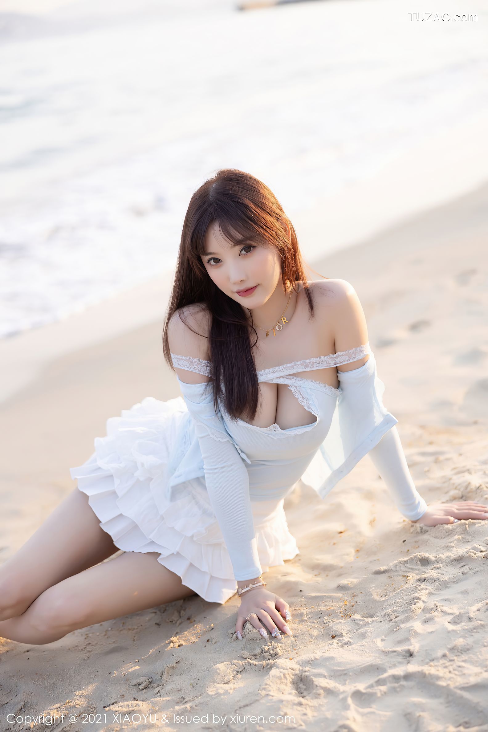 XiaoYu语画界-562-杨晨晨-海边沙滩性感低胸服饰超短裙-2021.07.02