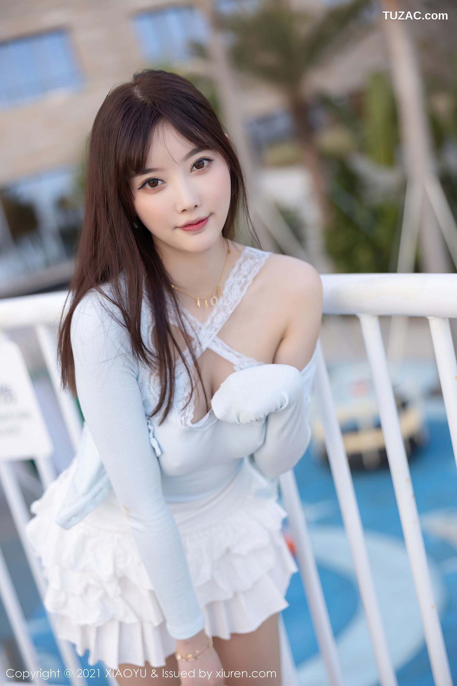 XiaoYu语画界-562-杨晨晨-海边沙滩性感低胸服饰超短裙-2021.07.02