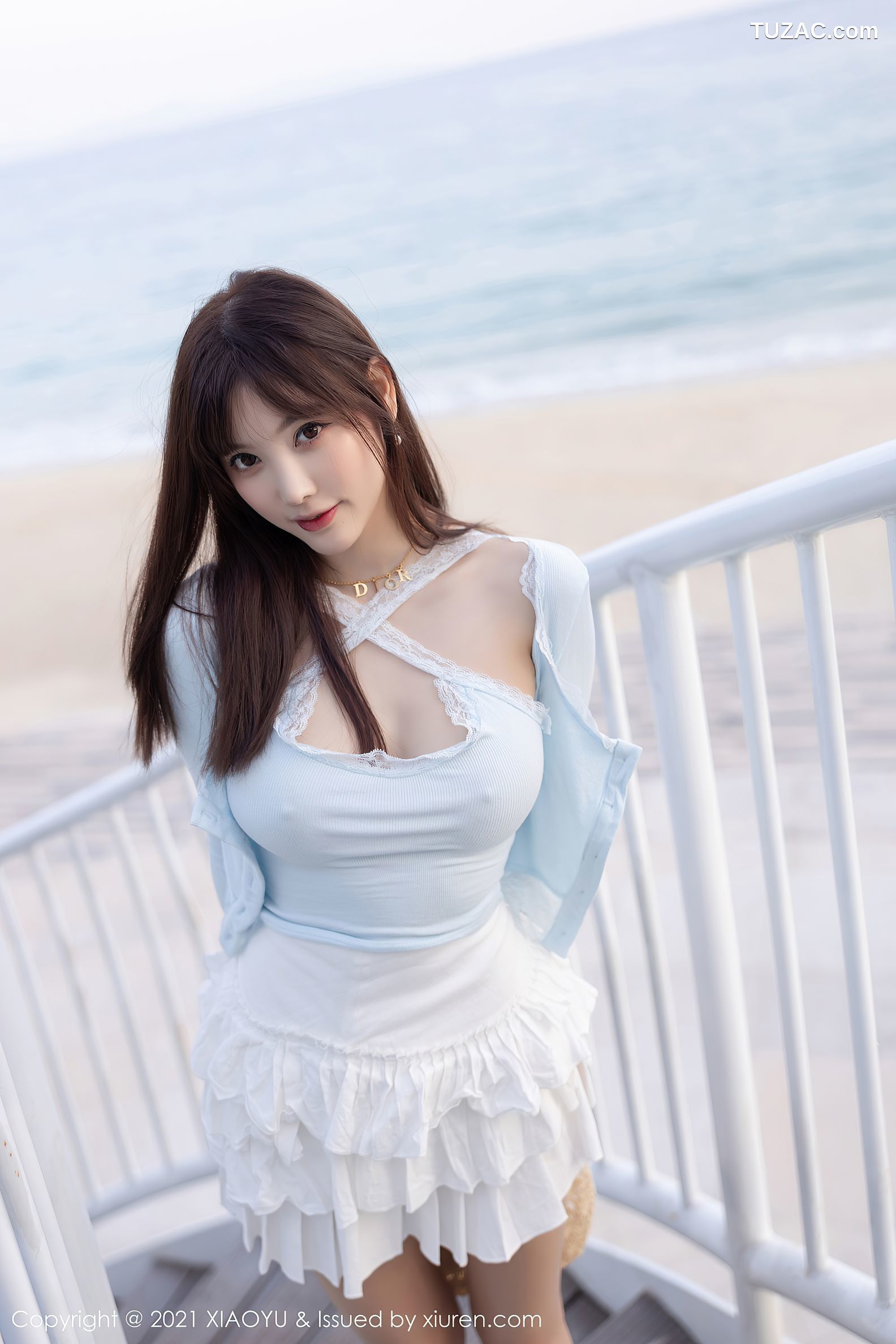 XiaoYu语画界-562-杨晨晨-海边沙滩性感低胸服饰超短裙-2021.07.02