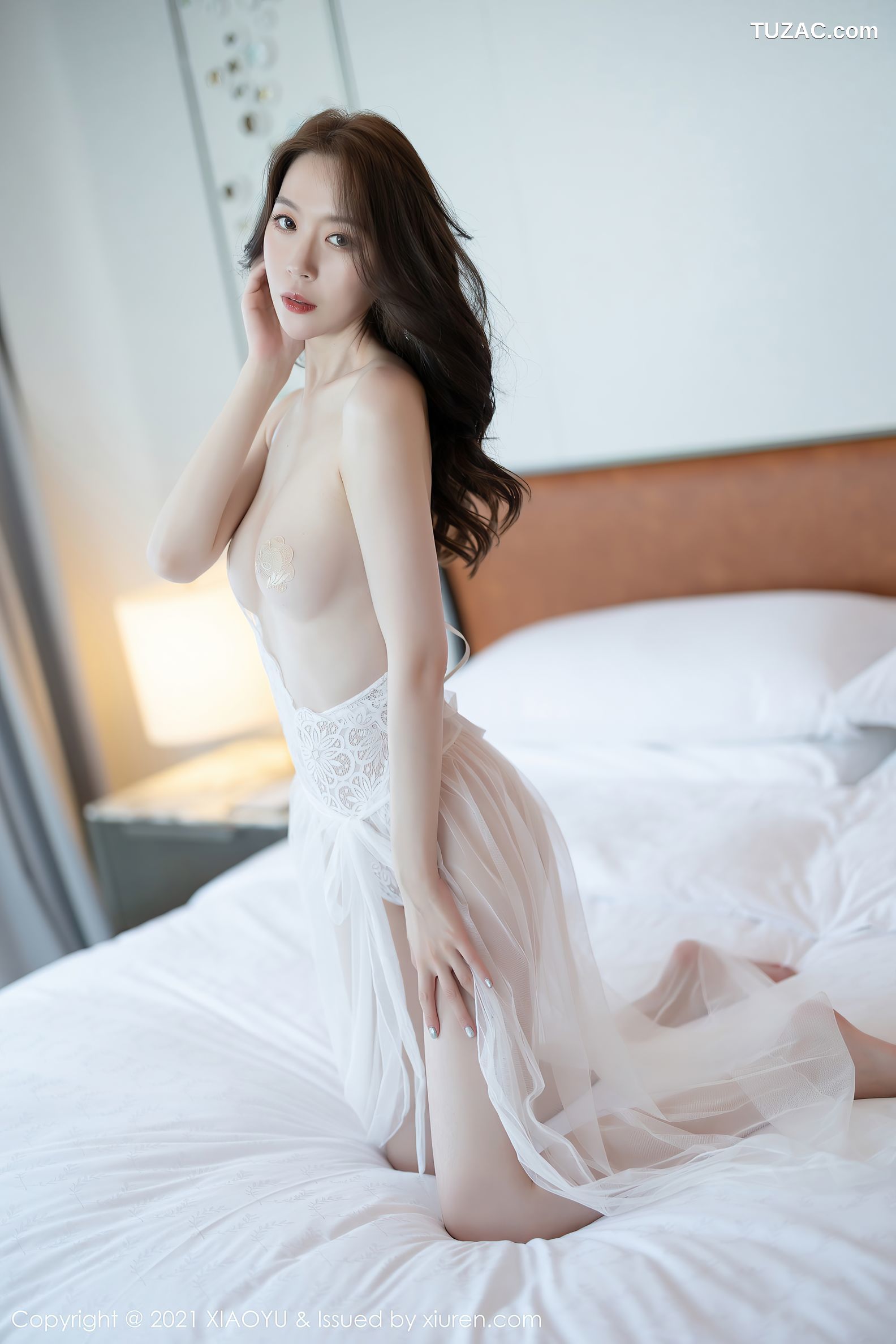 XiaoYu语画界-570-梦心月-精致镂空吊带裙豪乳遮点-2021.07.14