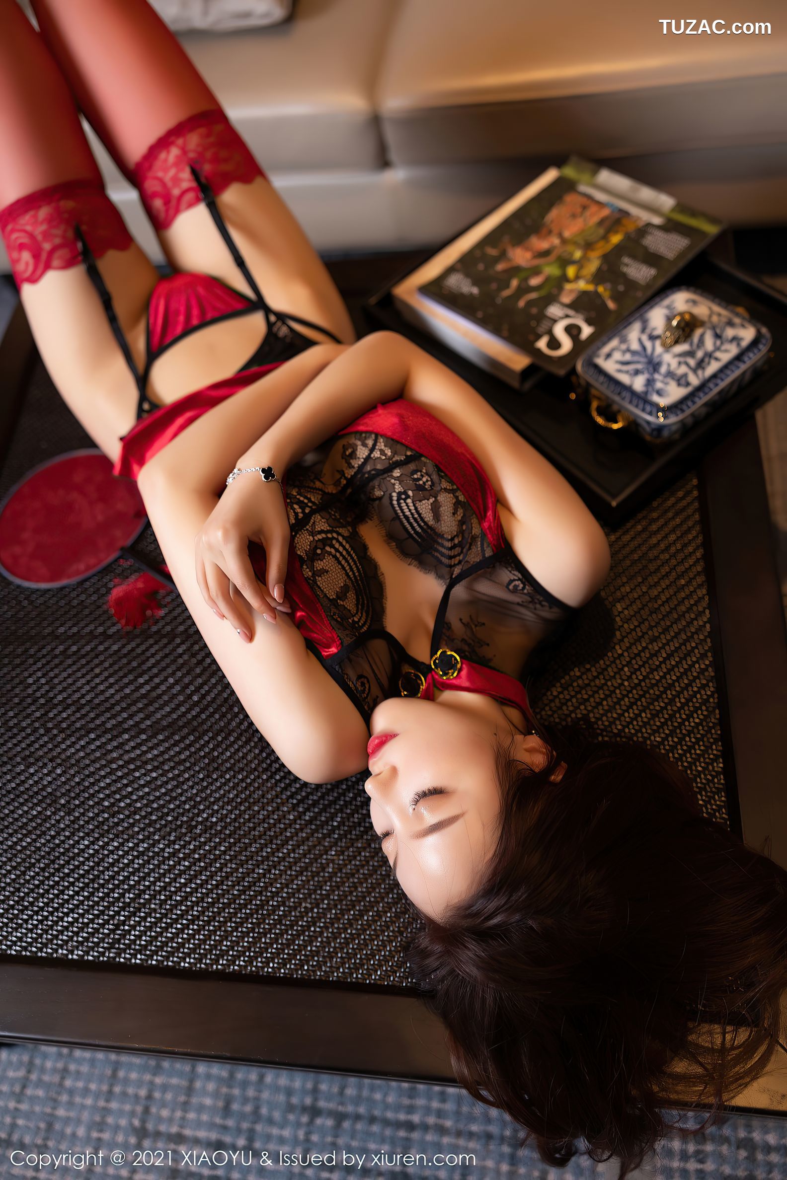 XiaoYu语画界-577-杨晨晨-华丽服饰吊带红丝-2021.07.23
