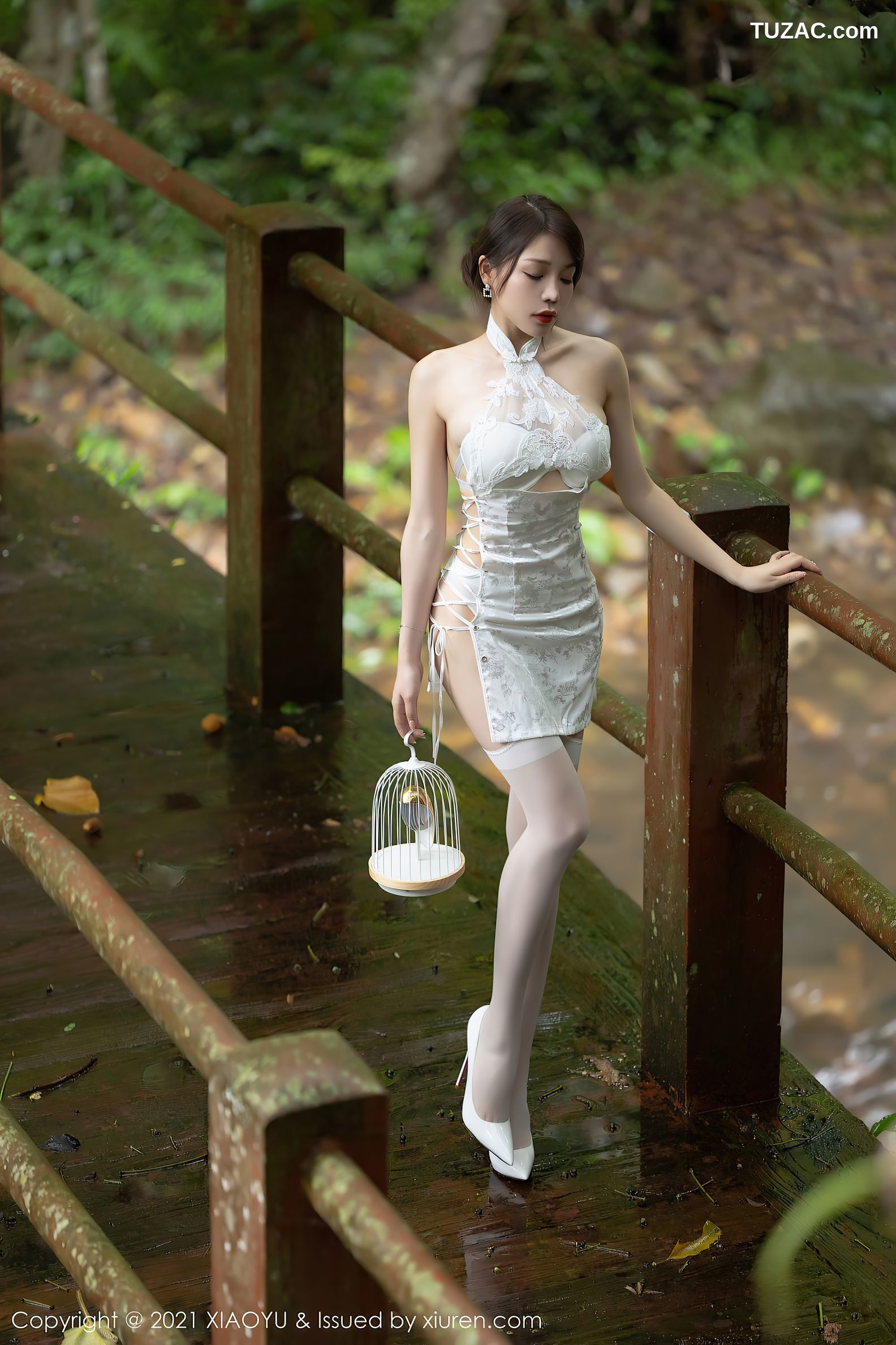 XiaoYu语画界-588-芝芝-户外古韵浪漫旗袍白丝吊带袜-2021.08.09