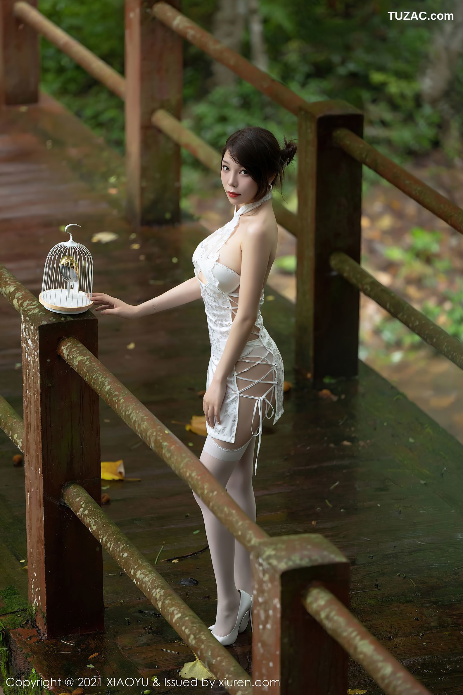 XiaoYu语画界-588-芝芝-户外古韵浪漫旗袍白丝吊带袜-2021.08.09