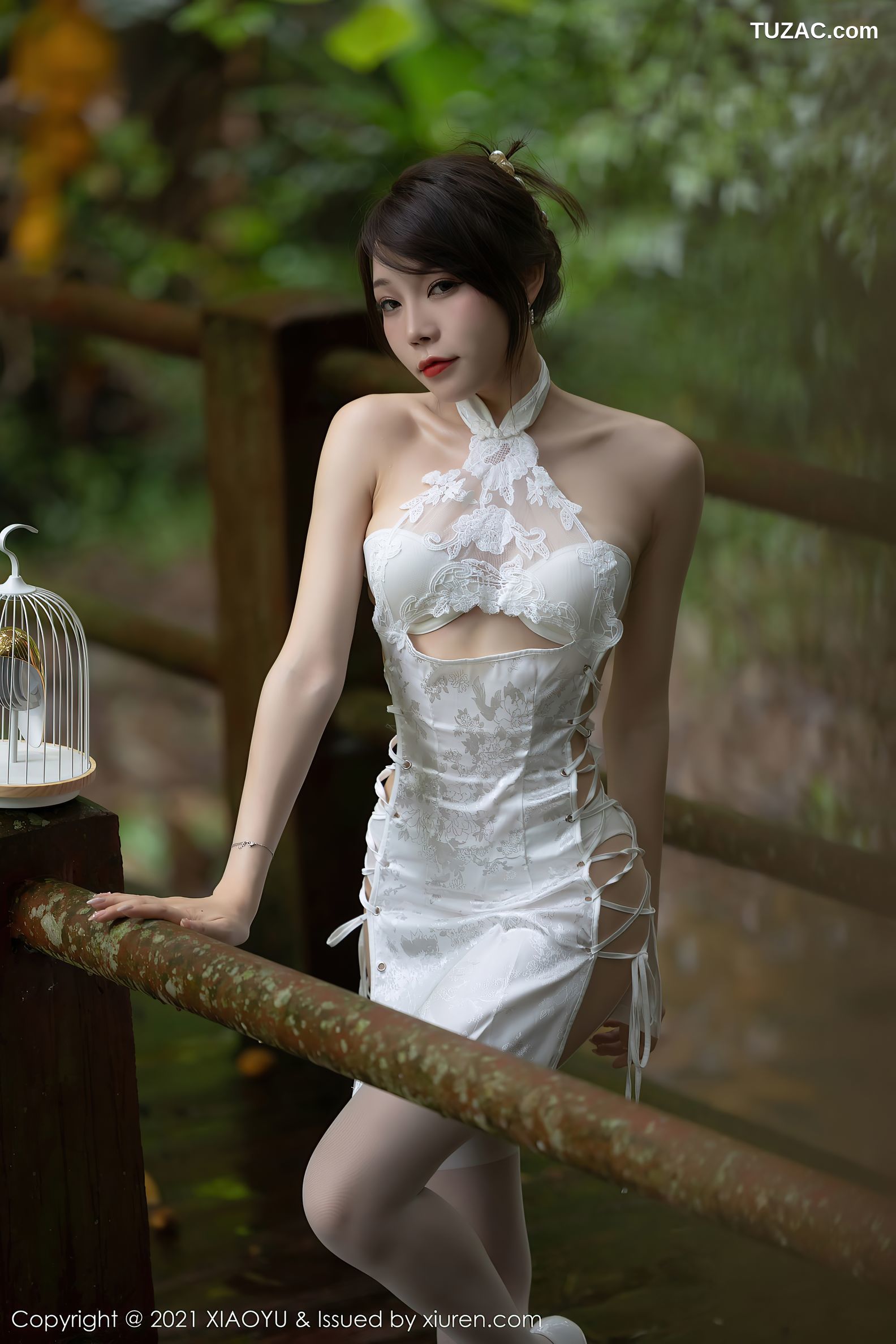 XiaoYu语画界-588-芝芝-户外古韵浪漫旗袍白丝吊带袜-2021.08.09