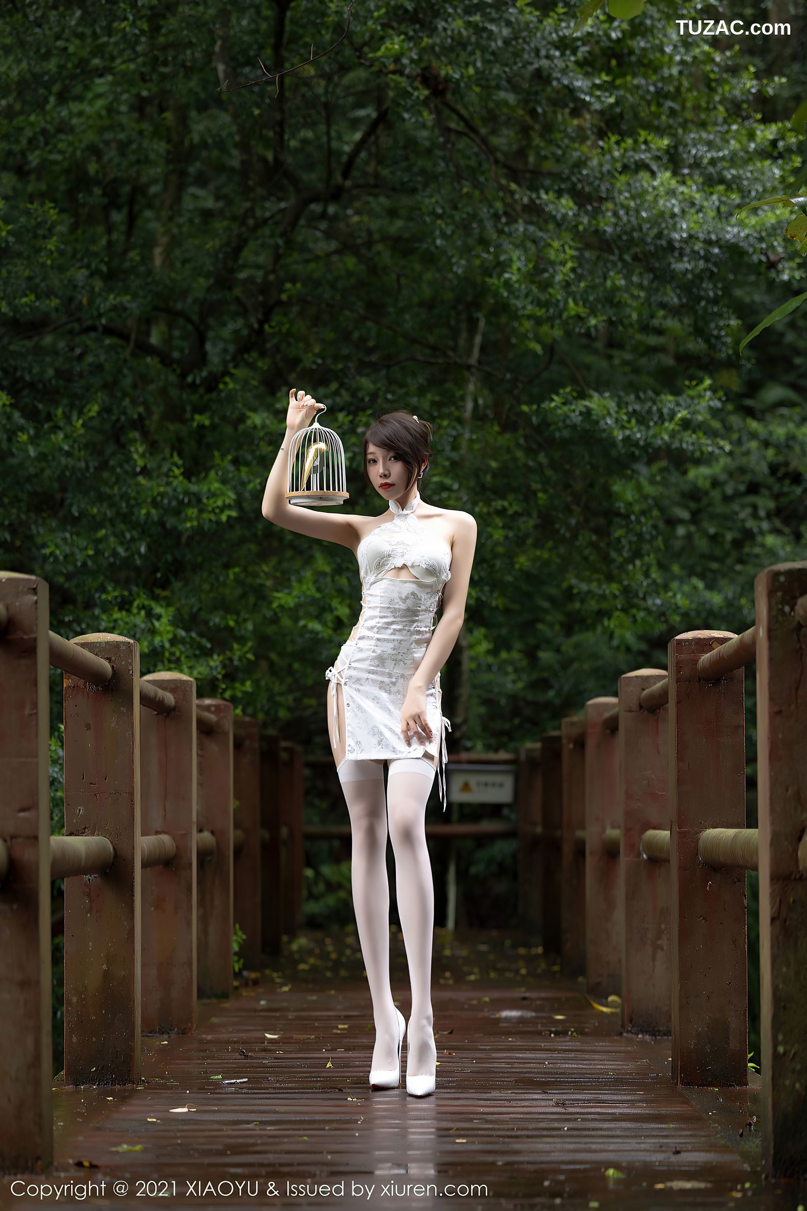 XiaoYu语画界-588-芝芝-户外古韵浪漫旗袍白丝吊带袜-2021.08.09
