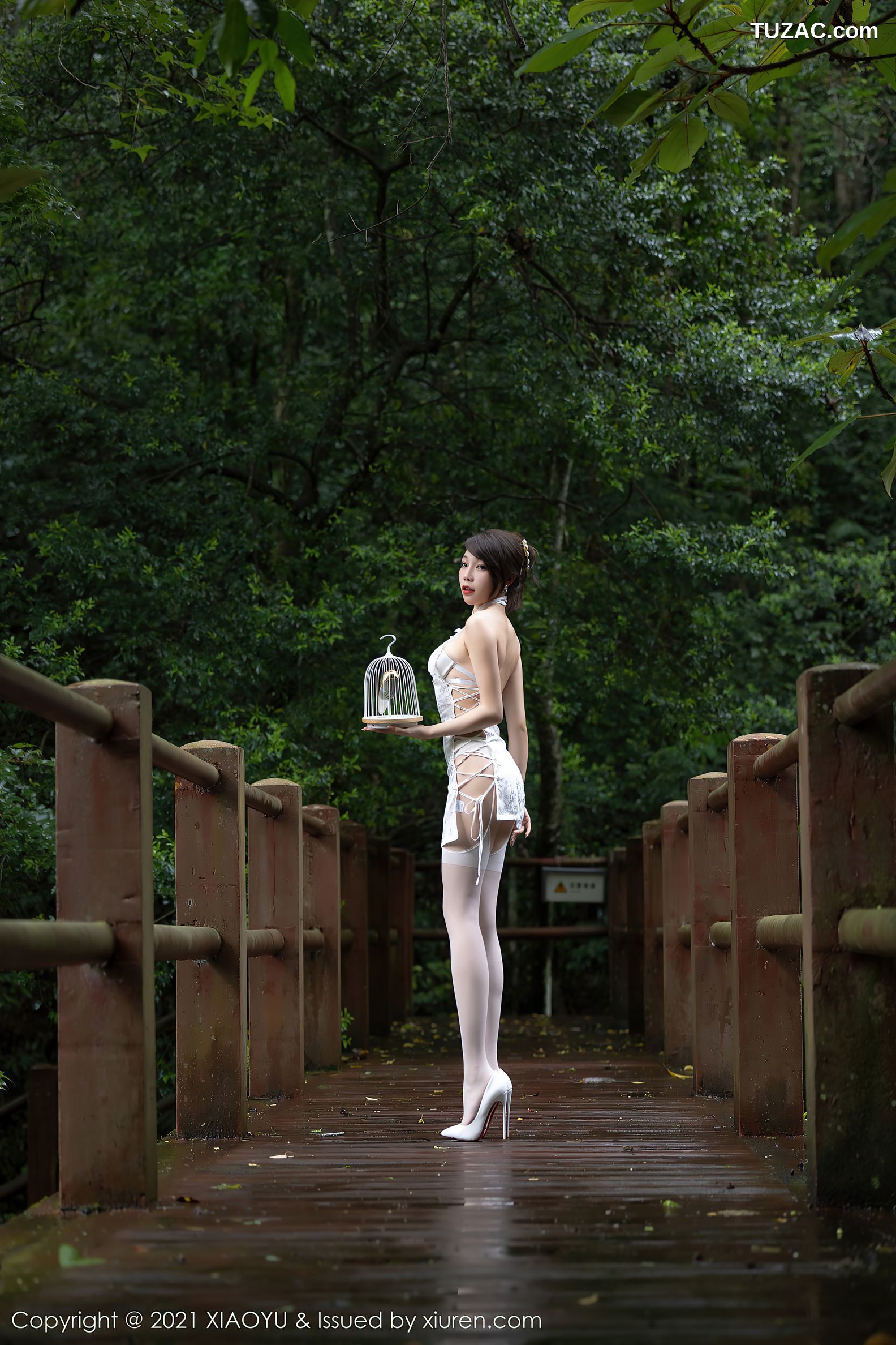 XiaoYu语画界-588-芝芝-户外古韵浪漫旗袍白丝吊带袜-2021.08.09