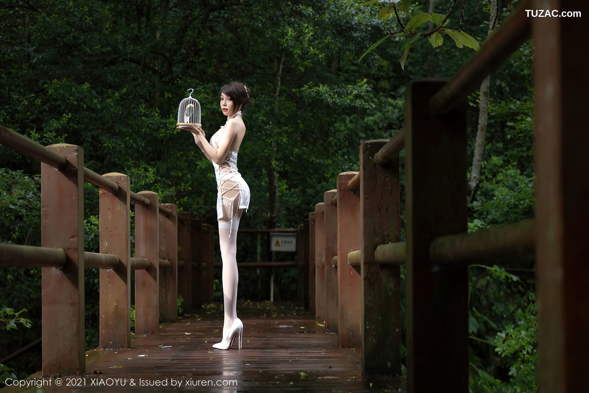 XiaoYu语画界-588-芝芝-户外古韵浪漫旗袍白丝吊带袜-2021.08.09