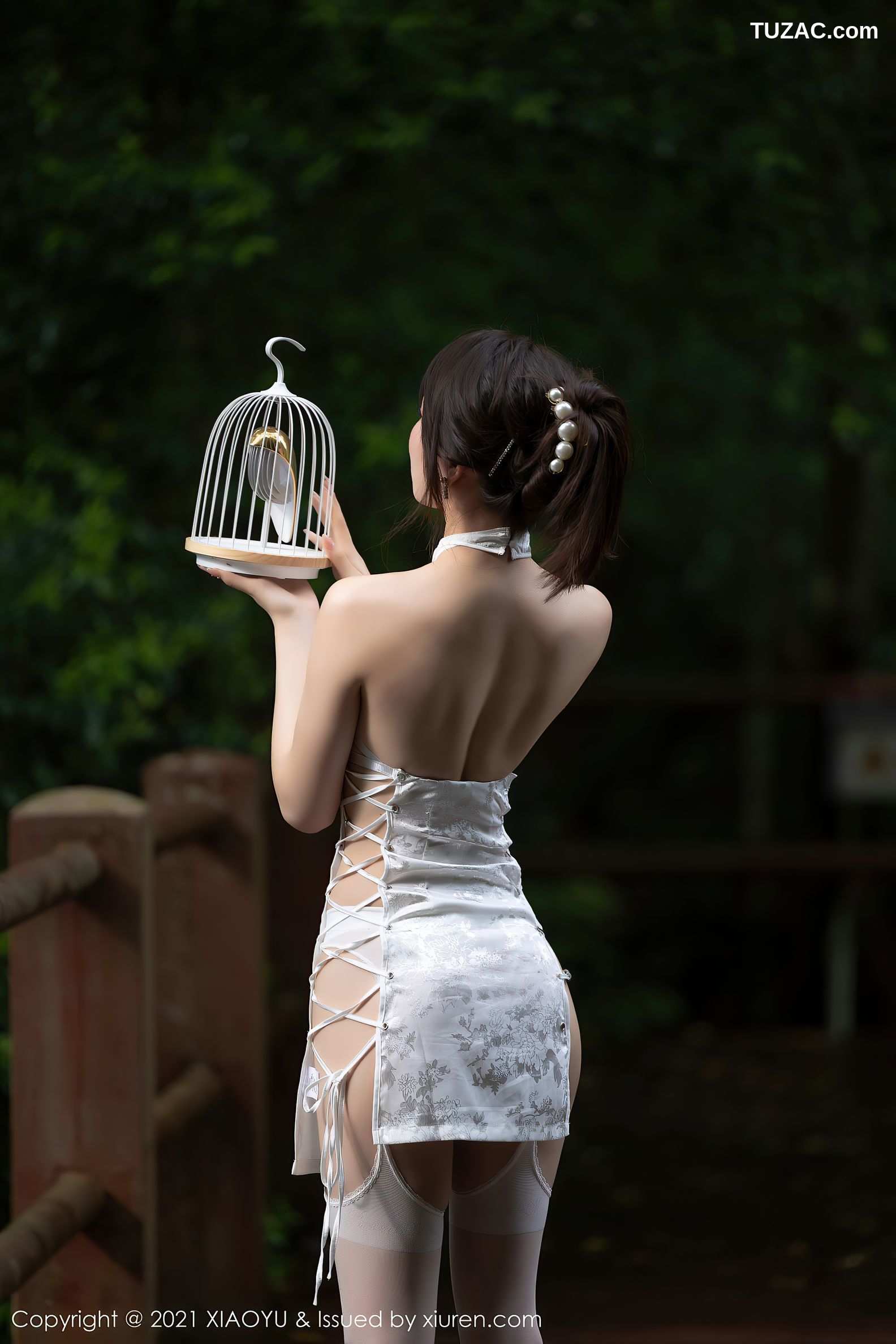 XiaoYu语画界-588-芝芝-户外古韵浪漫旗袍白丝吊带袜-2021.08.09