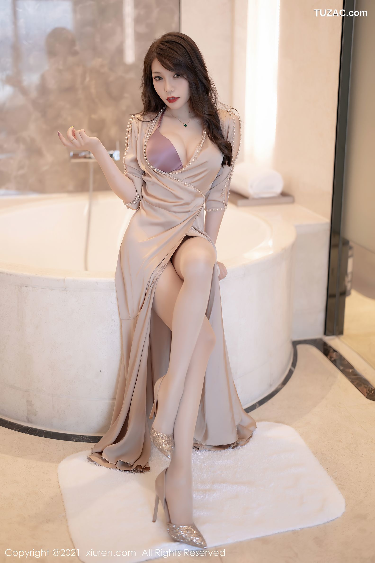 XiaoYu语画界-613-芝芝Booty-香槟色典雅长裙性感内衣-2021.09.13