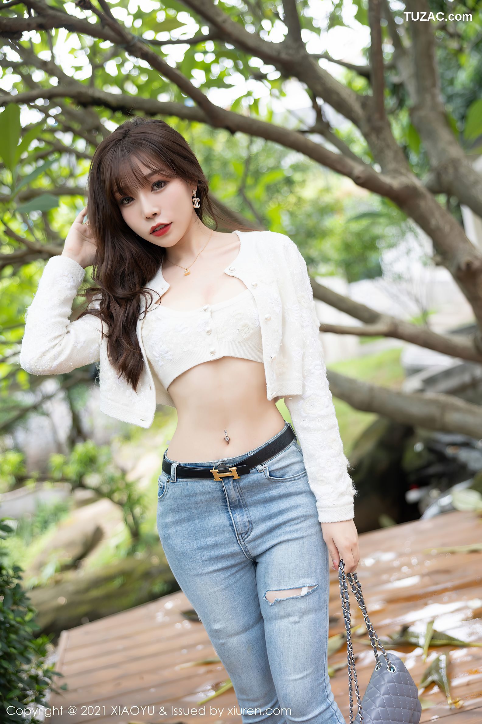 XiaoYu语画界-627-芝芝Booty-牛仔裤情趣内衣白丝吊带袜-2021.10.08