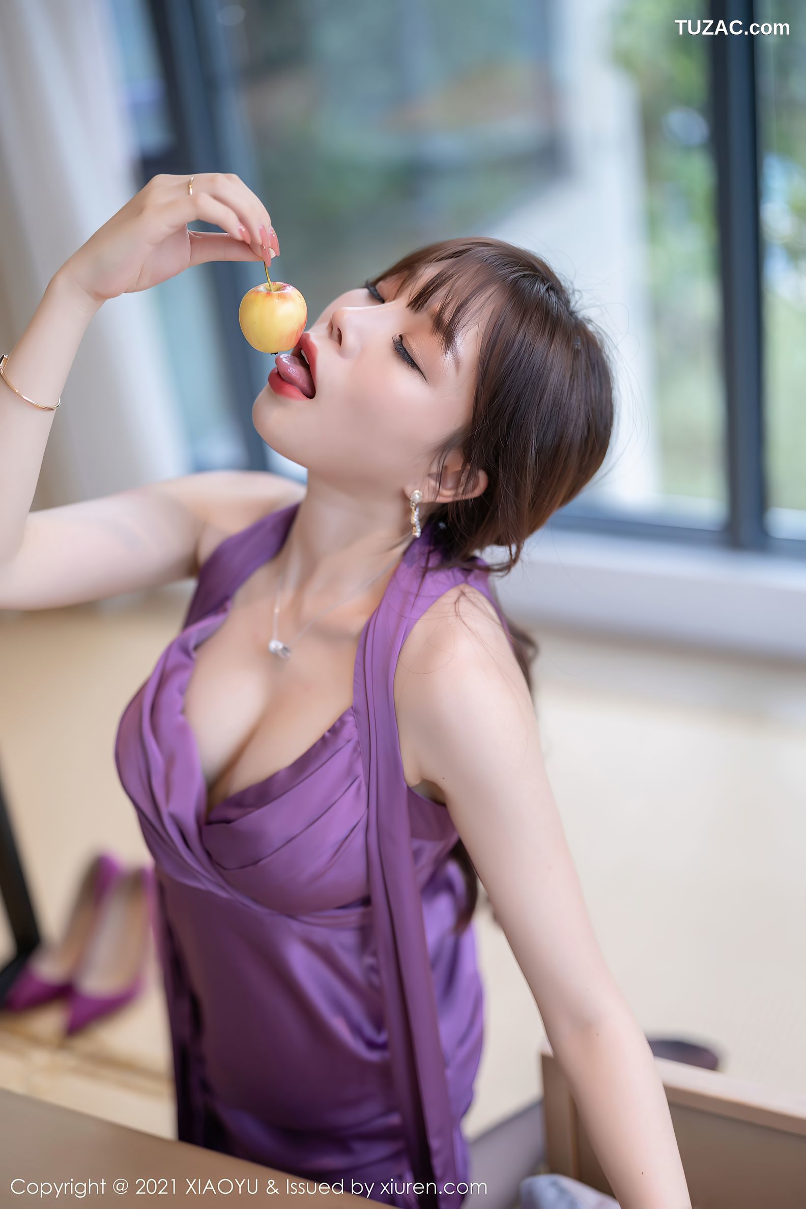XiaoYu语画界-634-芝芝Booty-紫色长裙黑丝裤袜-2021.10.18