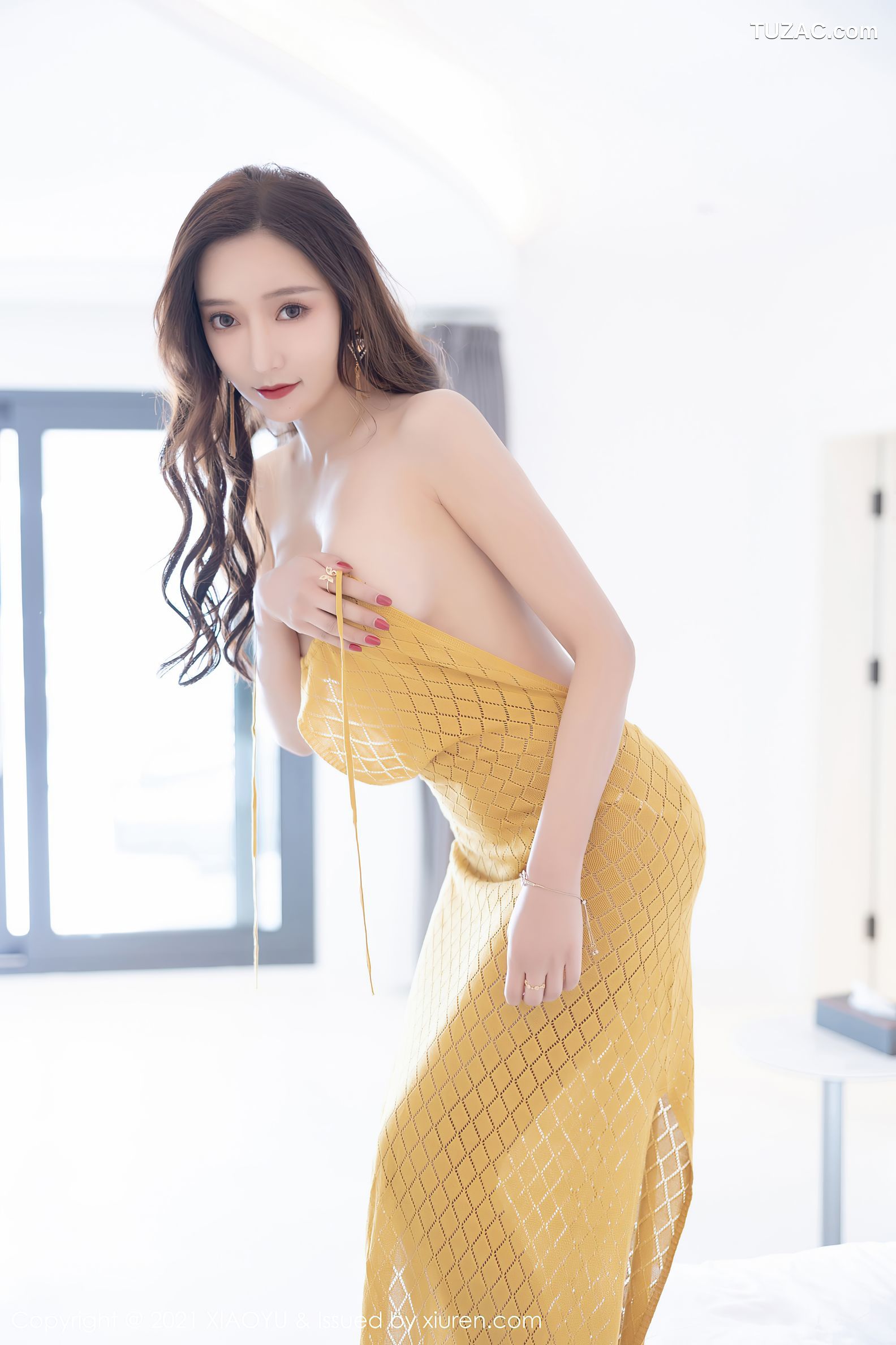 XiaoYu语画界-675-王馨瑶Yanni-云南心愿旅拍典雅黄色背长裙-2021.12.14