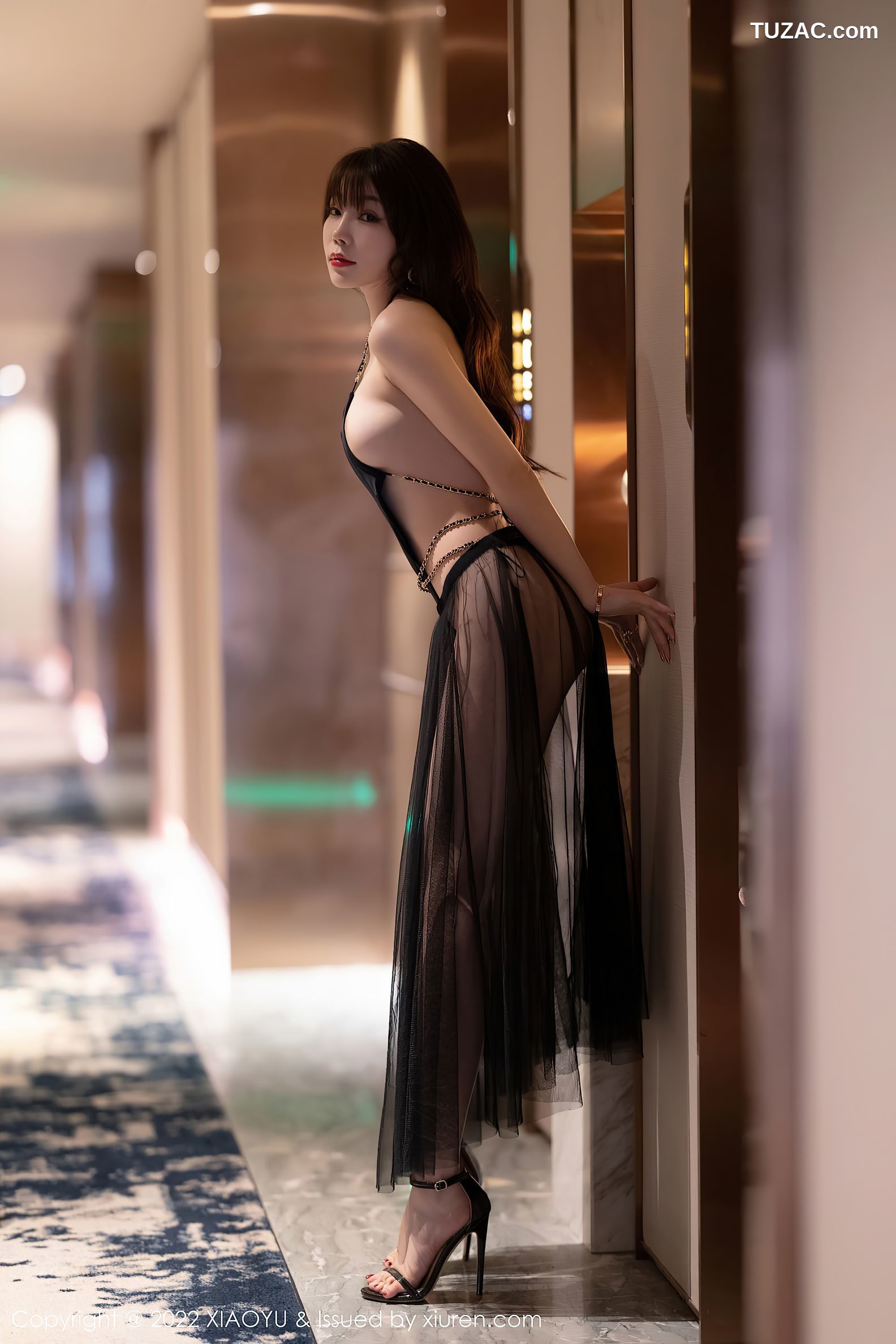 XiaoYu语画界-701-芝芝Booty-酒店场景黑色背吊带网纱长裙-2022.01.20
