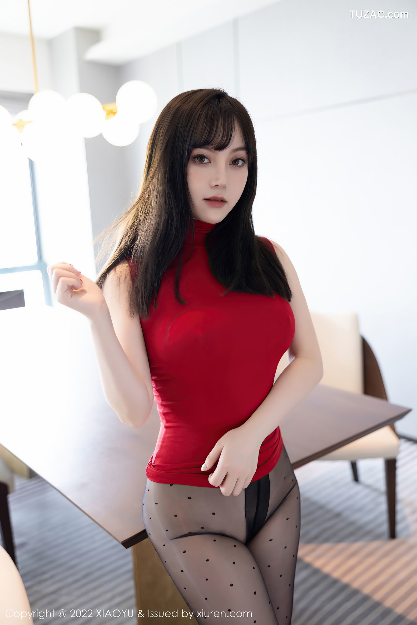 XiaoYu语画界-771-豆瓣酱-红色收身衣黑短裙黑丝-2022.05.06