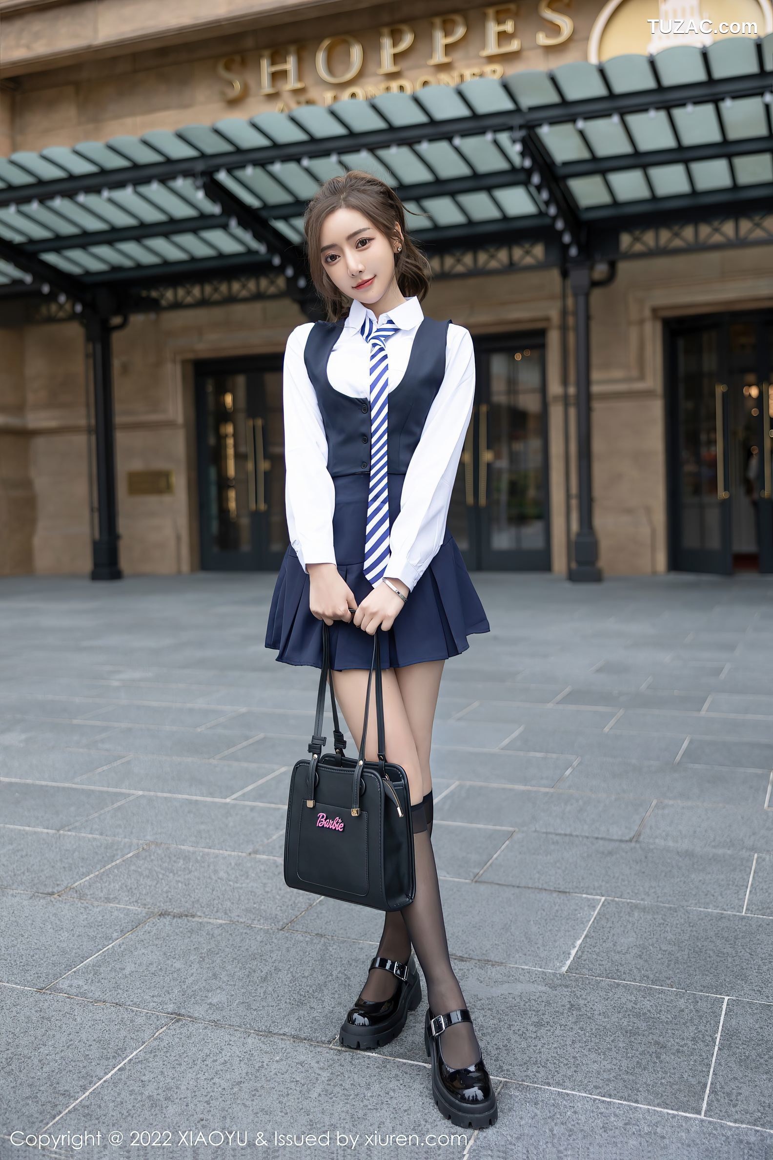 XiaoYu语画界-783-王馨瑶Yanni-学生装白衬衫蓝短裙浅色内衣黑丝-2022.05.23