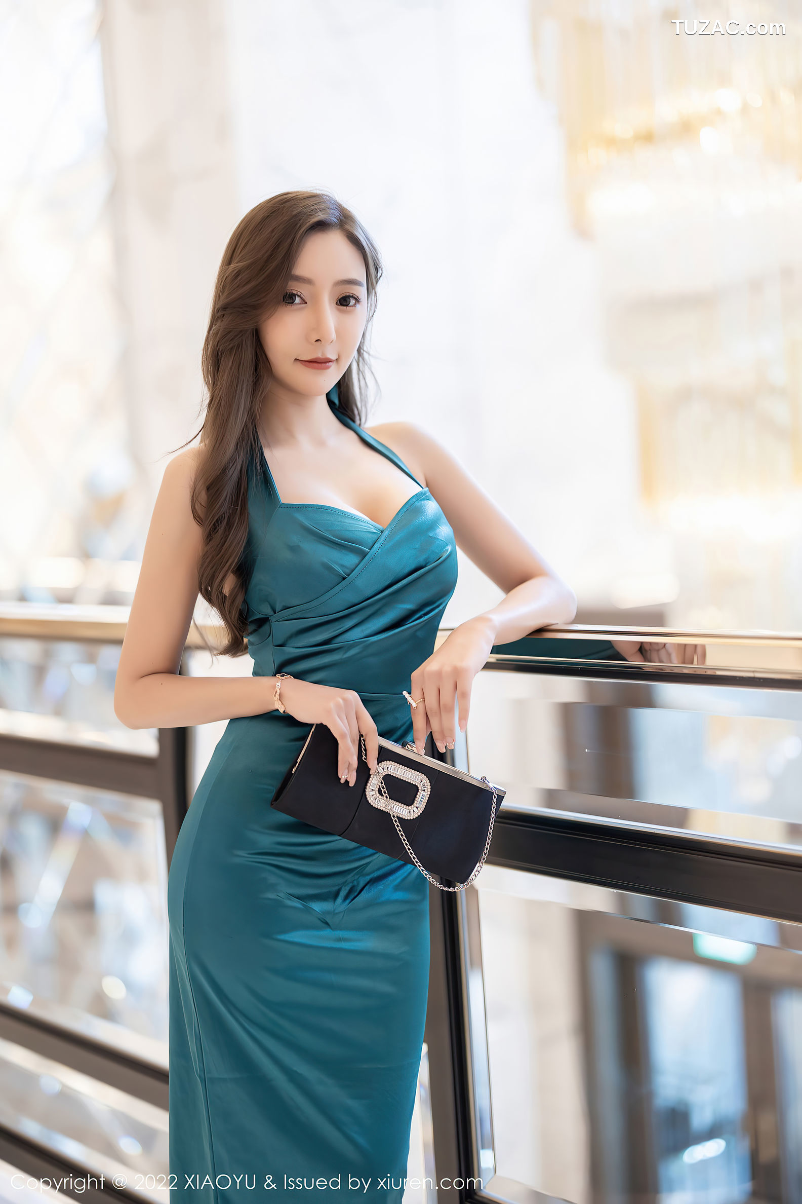 XiaoYu语画界-798-王馨瑶Yanni-暗绿色吊带长裙肉丝-2022.06.14
