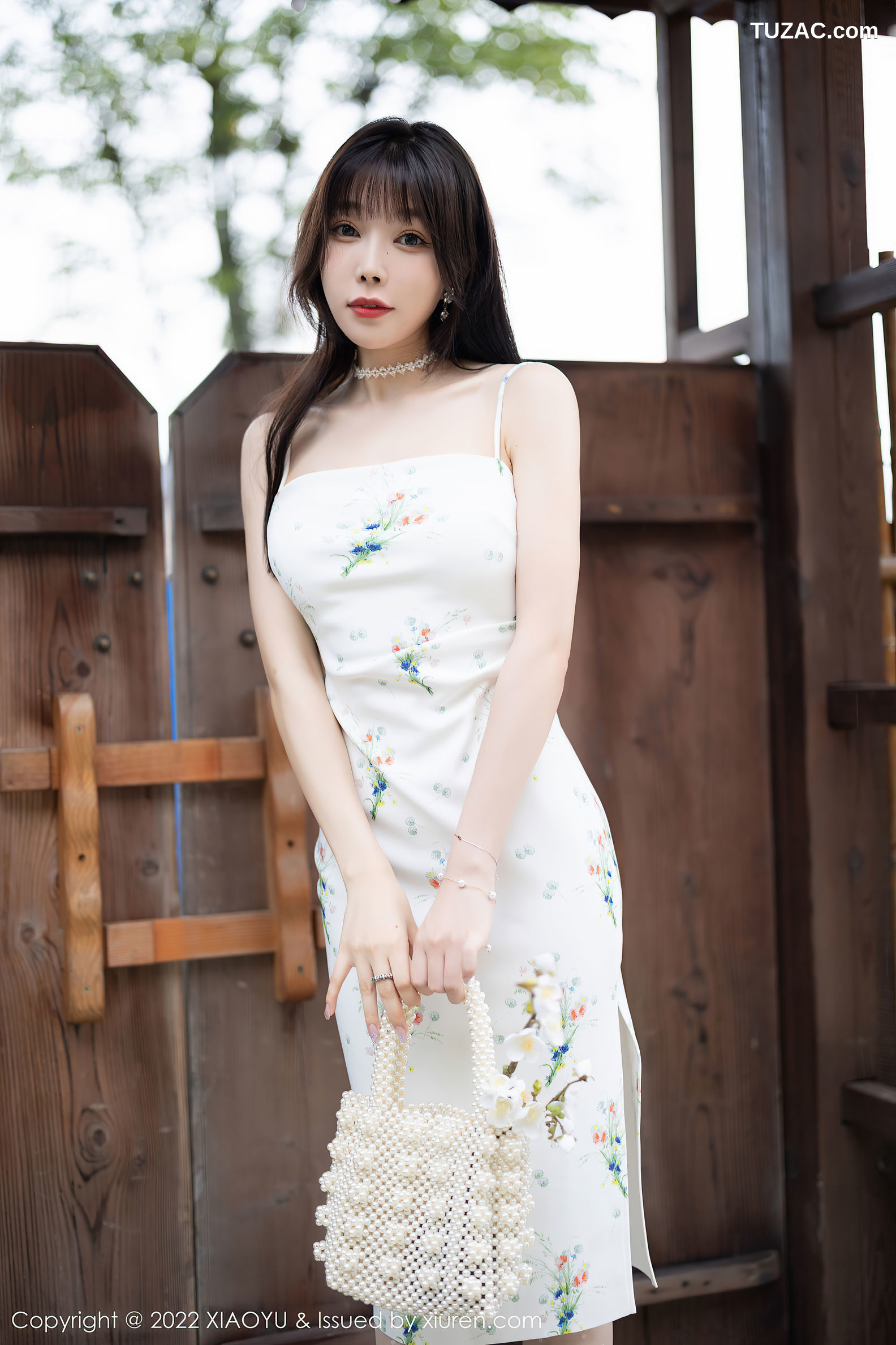 XiaoYu语画界-818-芝芝Booty-白色吊带连衣裙黄色蕾丝内衣-2022.07.12